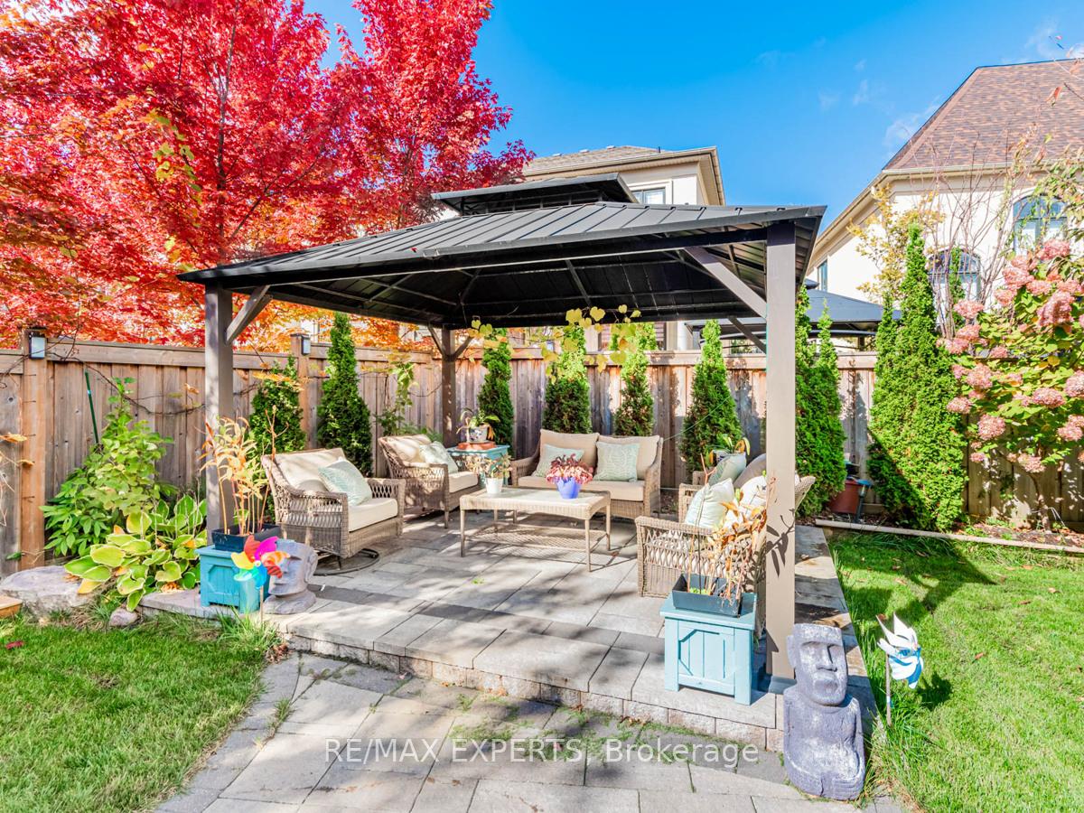 Photo 33 of 16 Sofia Olivia Crescent, Vaughan, Patterson — HOMEH