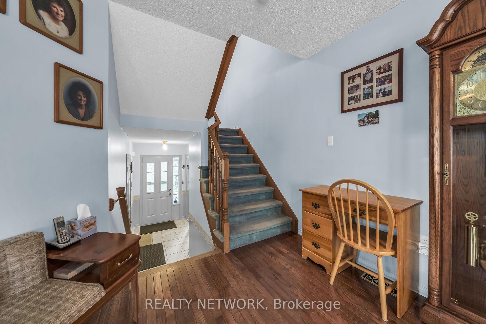 Photo 7 of 84 Frances Avenue, Hamilton, Rural Stoney Creek — HOMEH