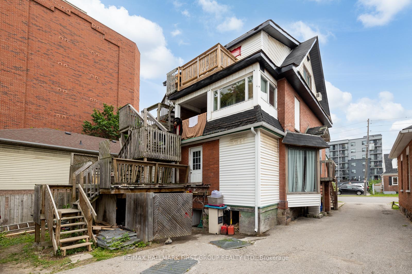 Photo 24 of 156 Centre Street S, Oshawa, Central — HOMEH