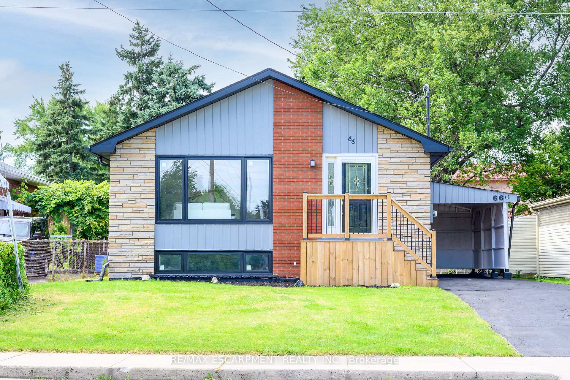 Photo 2 of 66 Howe Avenue, Hamilton, Hill Park — HOMEH
