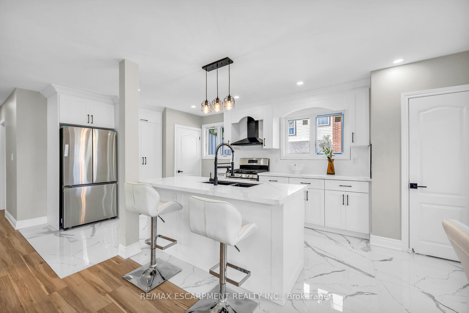 Photo 8 of 66 Howe Avenue, Hamilton, Hill Park — HOMEH