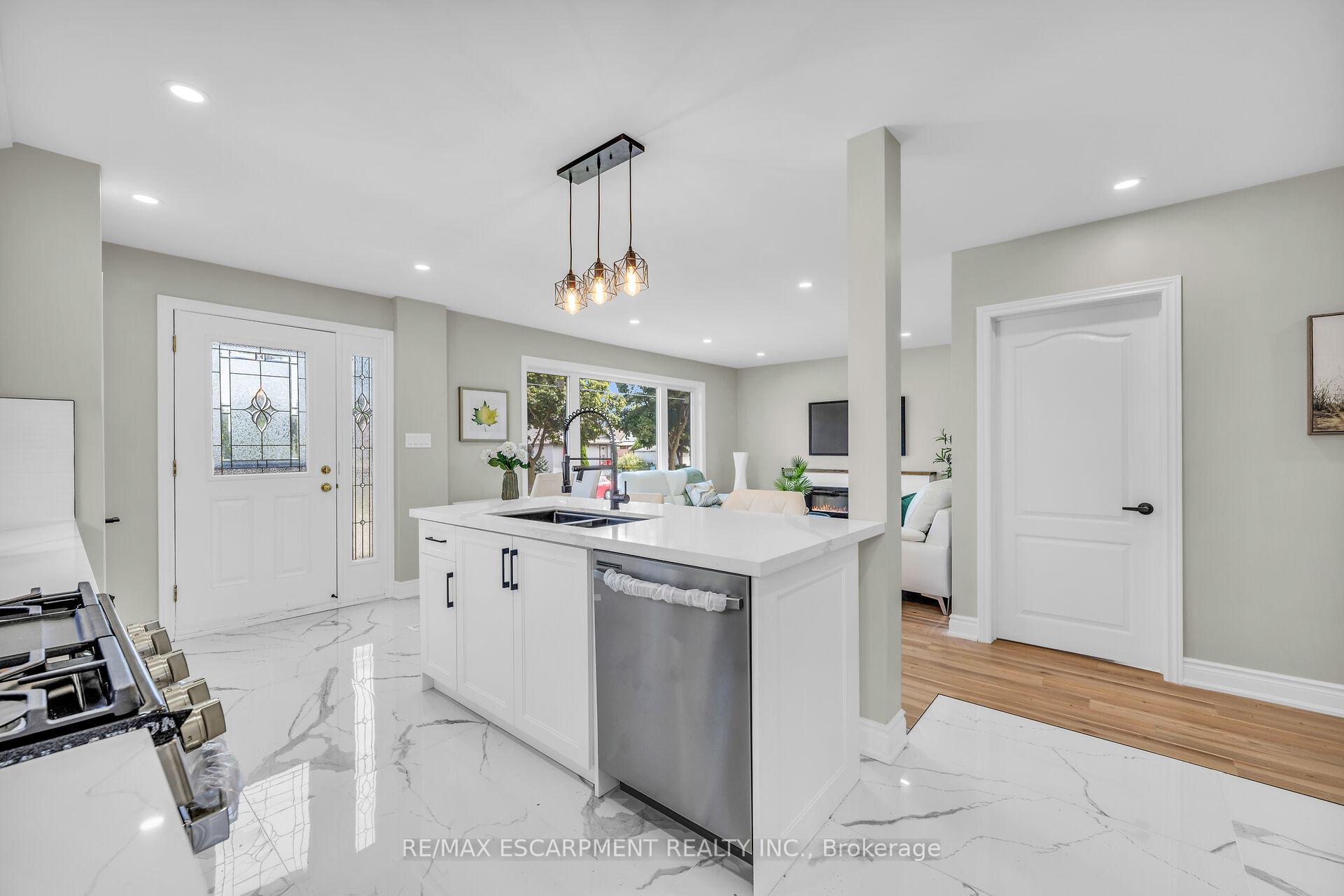 Photo 12 of 66 Howe Avenue, Hamilton, Hill Park — HOMEH
