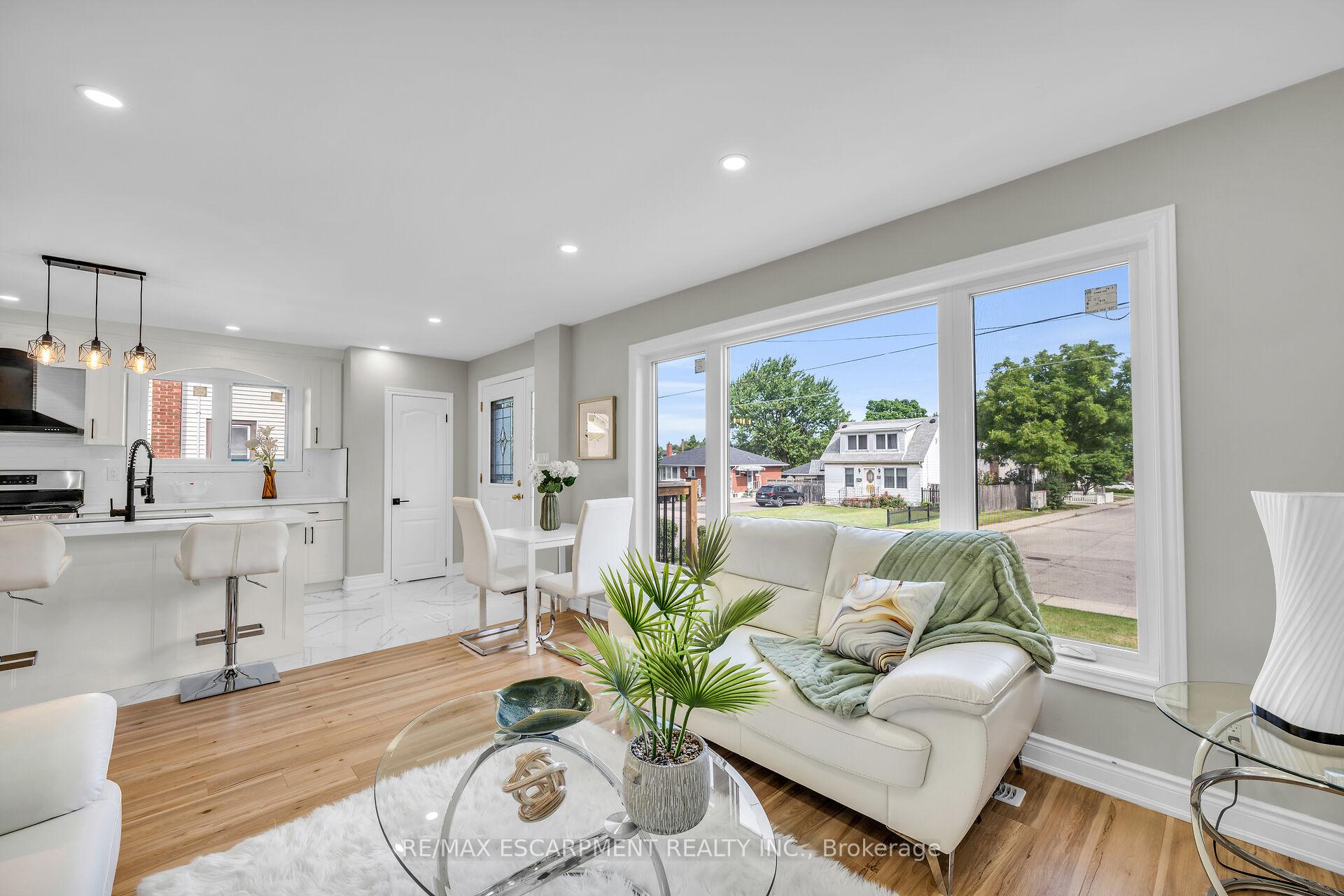 Photo 14 of 66 Howe Avenue, Hamilton, Hill Park — HOMEH
