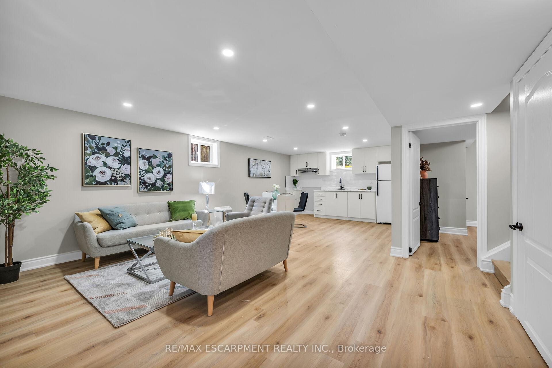 Photo 20 of 66 Howe Avenue, Hamilton, Hill Park — HOMEH
