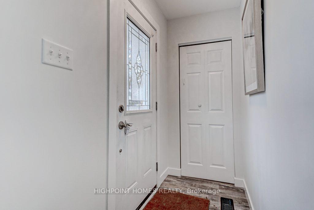 Photo 4 of 57 Newstead Crescent, Brampton, Madoc — HOMEH