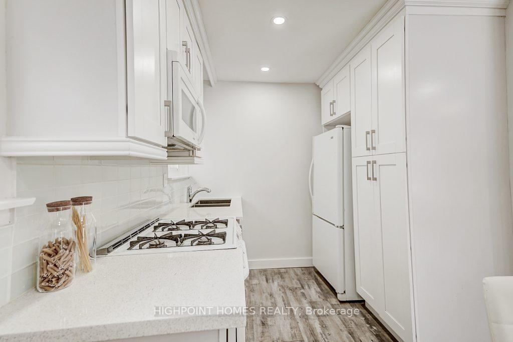 Photo 17 of 57 Newstead Crescent, Brampton, Madoc — HOMEH