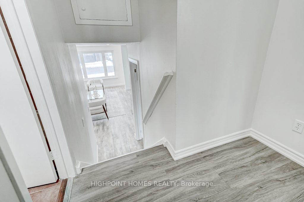 Photo 12 of 57 Newstead Crescent, Brampton, Madoc — HOMEH
