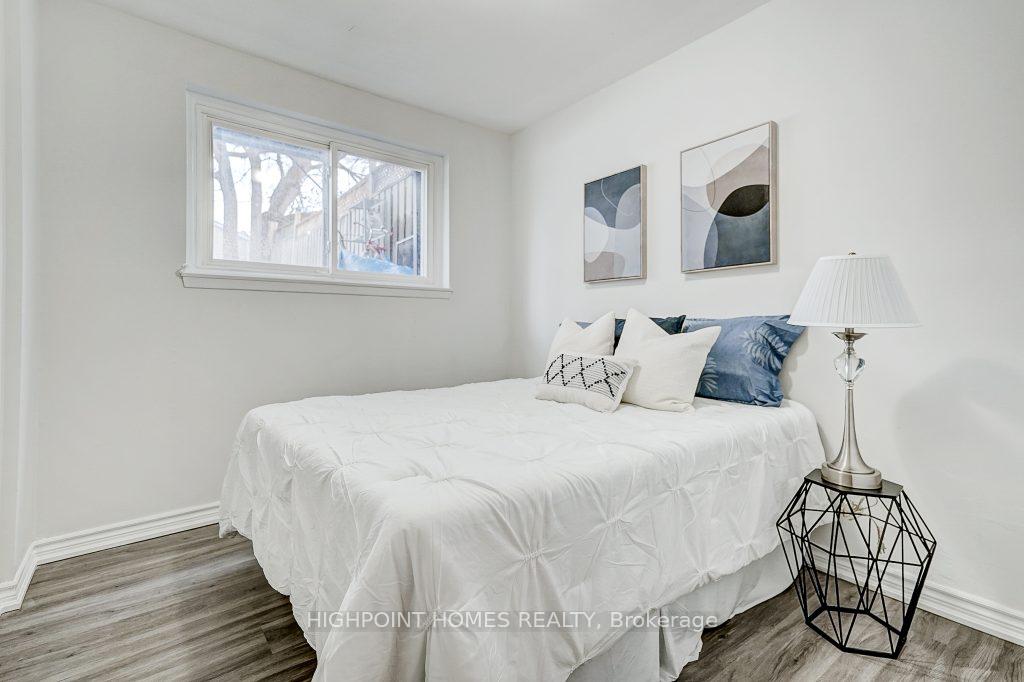 Photo 13 of 57 Newstead Crescent, Brampton, Madoc — HOMEH