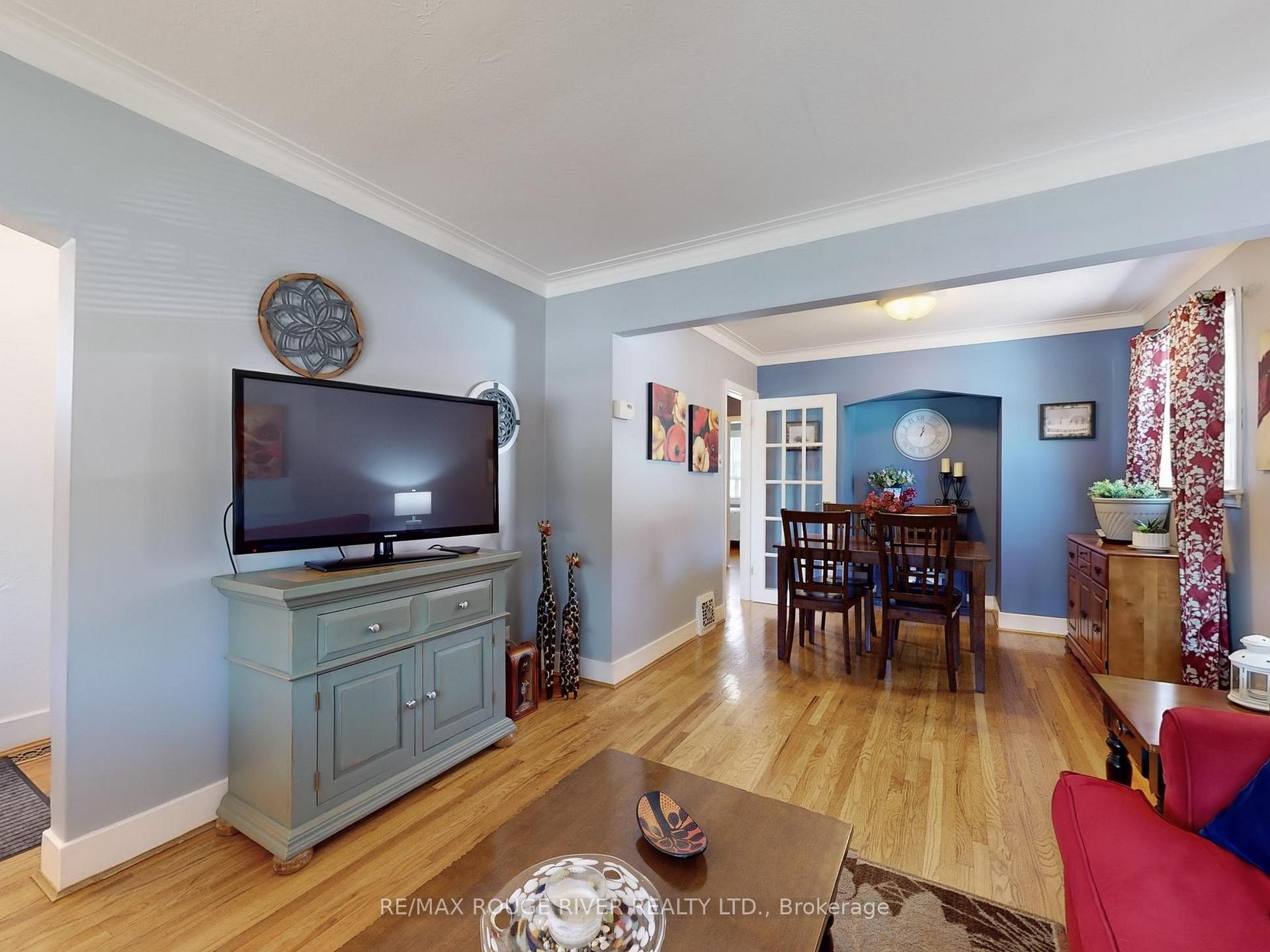 Photo 10 of 204 Westview Boulevard, Toronto, O'Connor-Parkview — HOMEH
