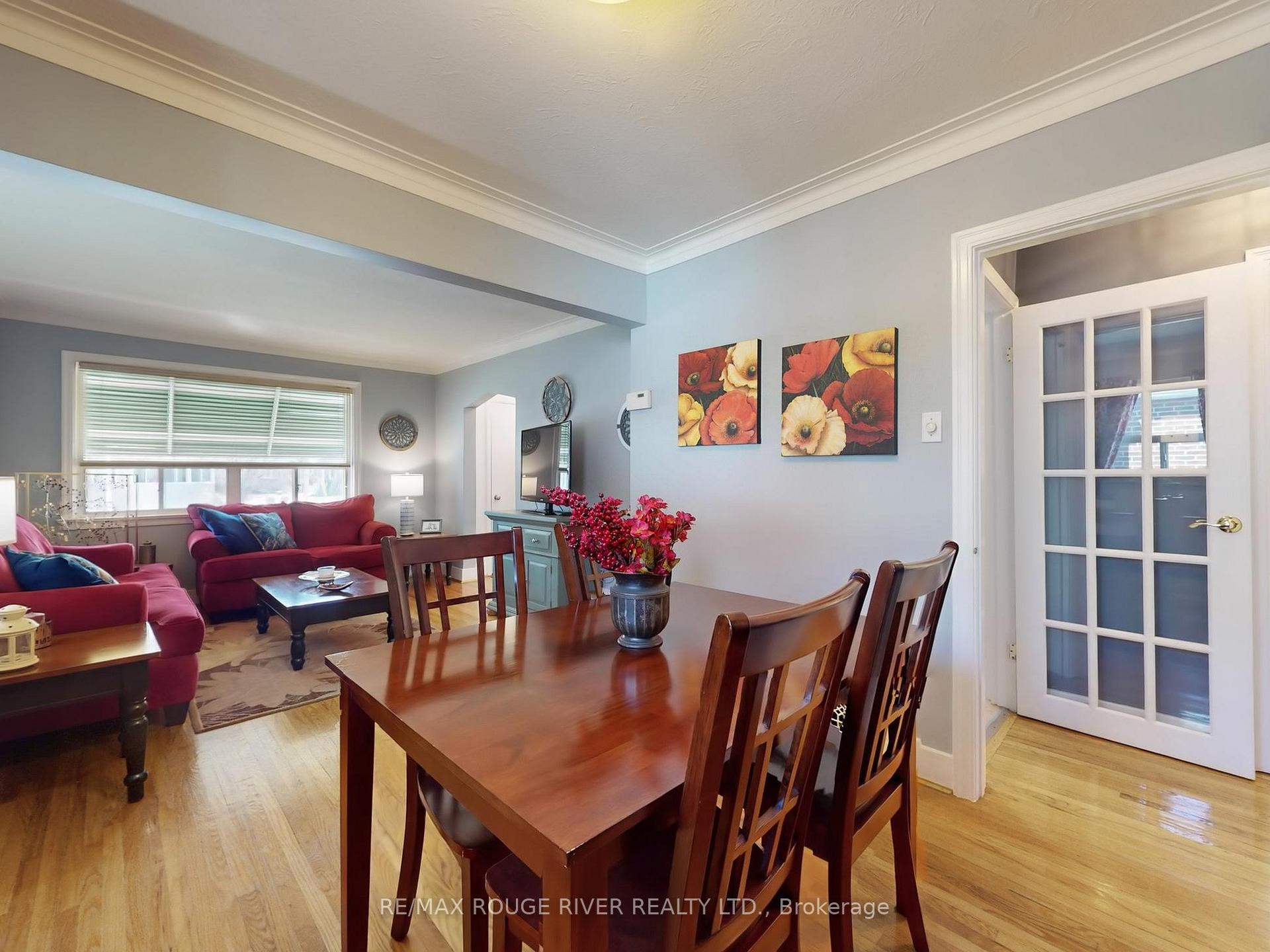 Photo 4 of 204 Westview Boulevard, Toronto, O'Connor-Parkview — HOMEH