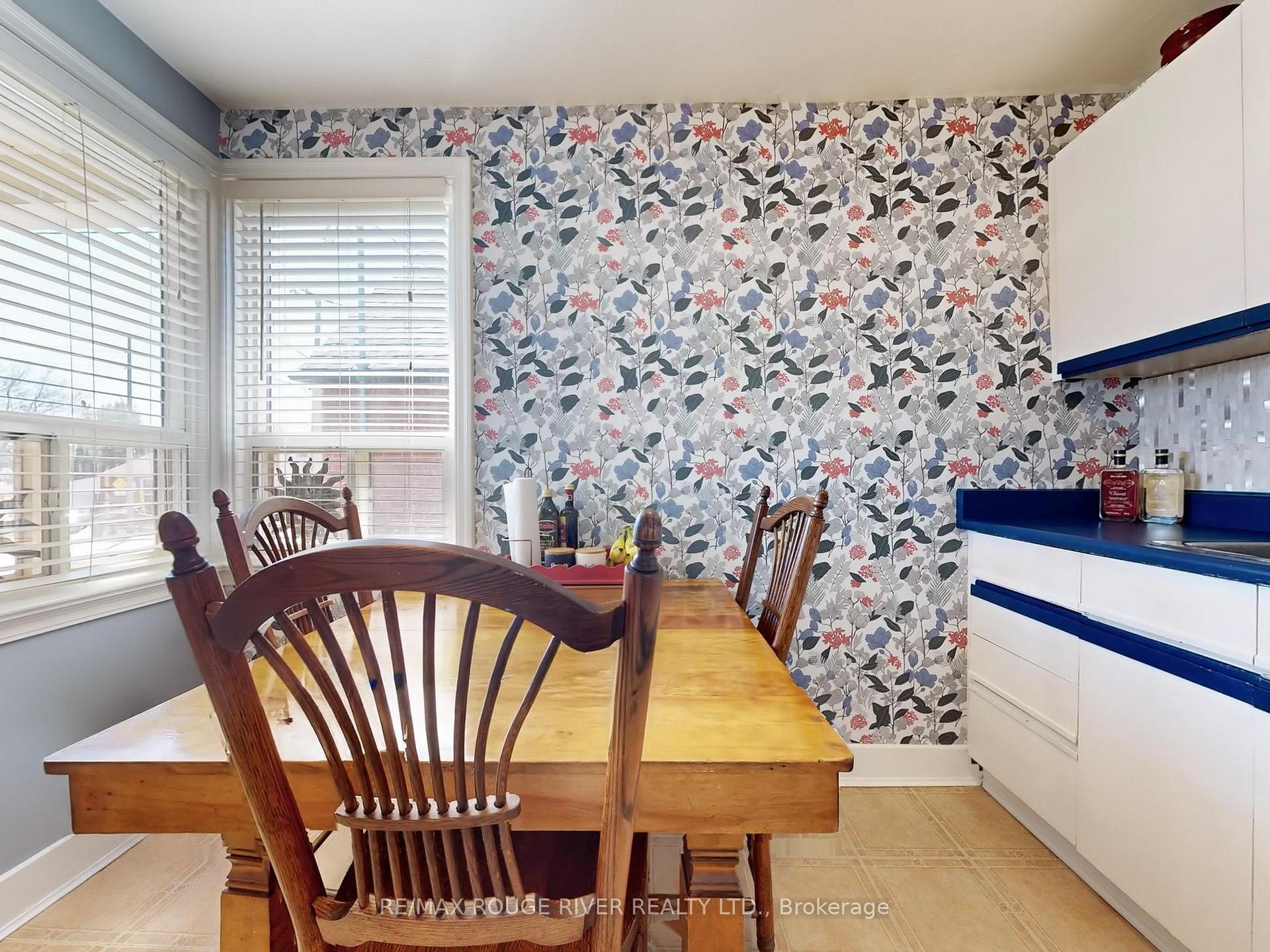 Photo 9 of 204 Westview Boulevard, Toronto, O'Connor-Parkview — HOMEH