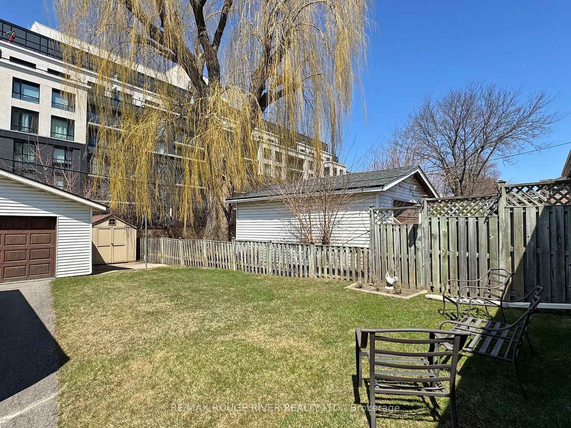 Photo 34 of 204 Westview Boulevard, Toronto, O'Connor-Parkview — HOMEH