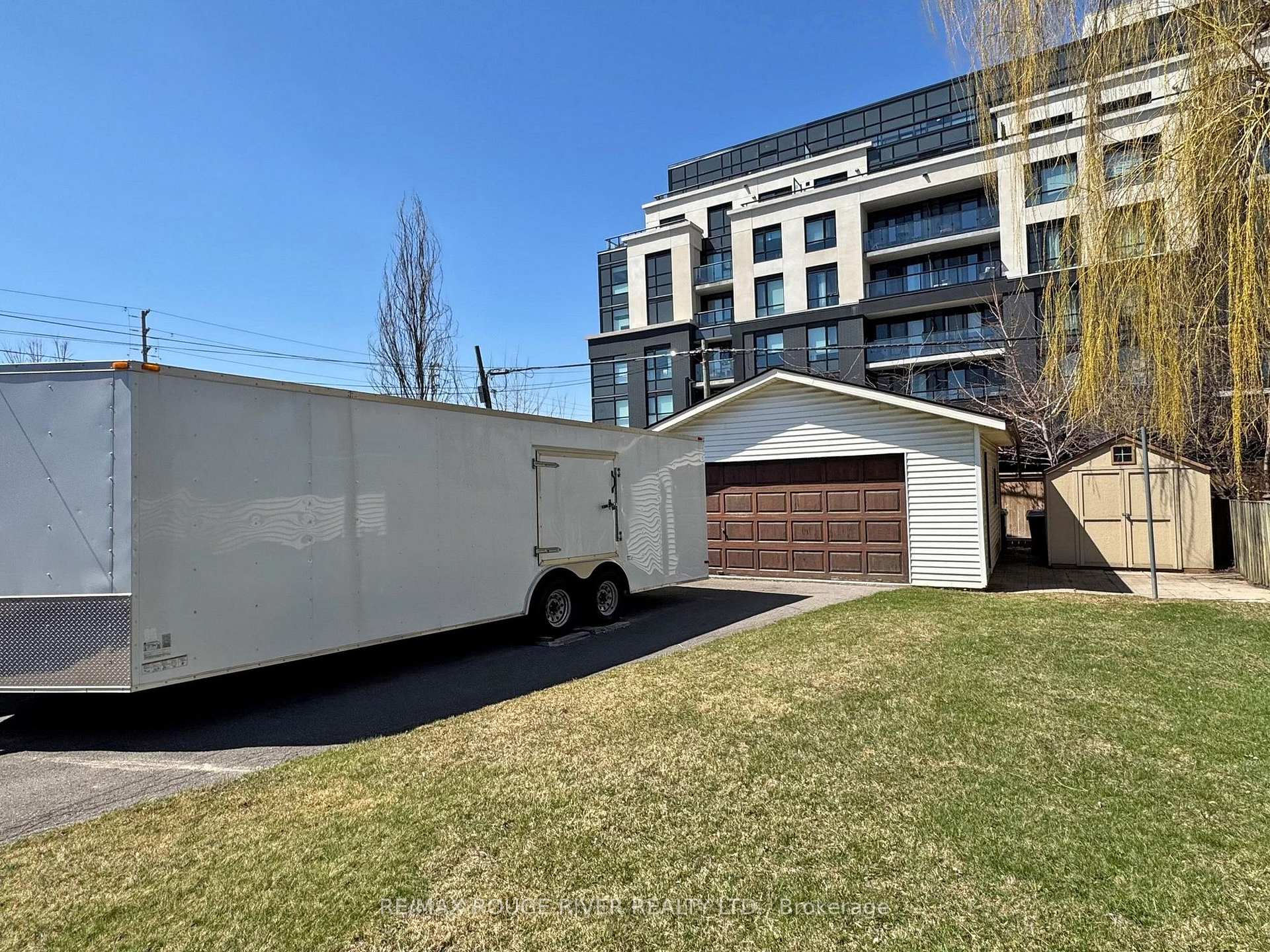 Photo 35 of 204 Westview Boulevard, Toronto, O'Connor-Parkview — HOMEH