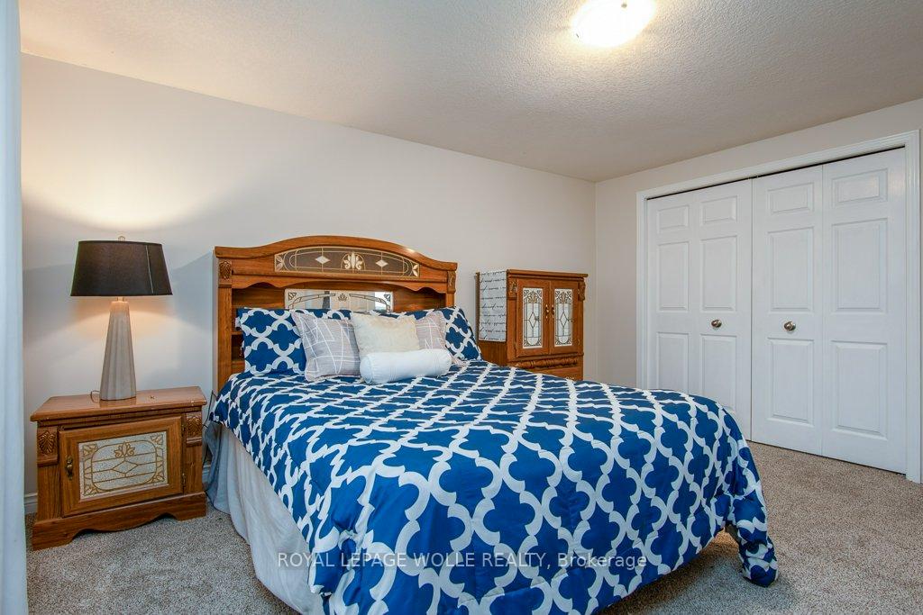 Photo 31 of 8 Dawn Ridge Drive, Kitchener — HOMEH