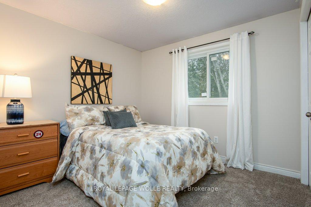 Photo 29 of 8 Dawn Ridge Drive, Kitchener — HOMEH