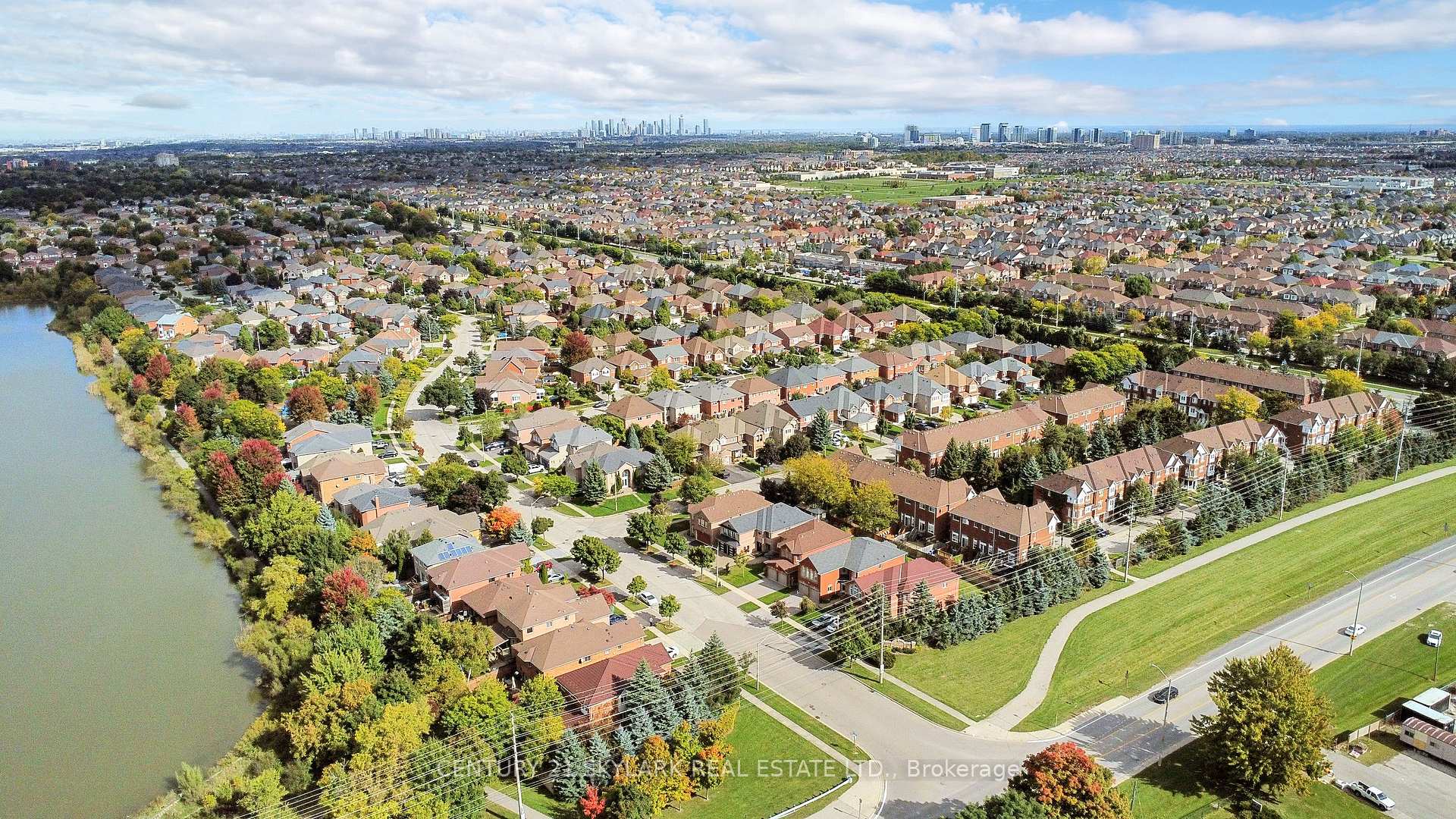 Photo 35 of 6155 Snowy Owl Crescent, Mississauga, Lisgar — HOMEH
