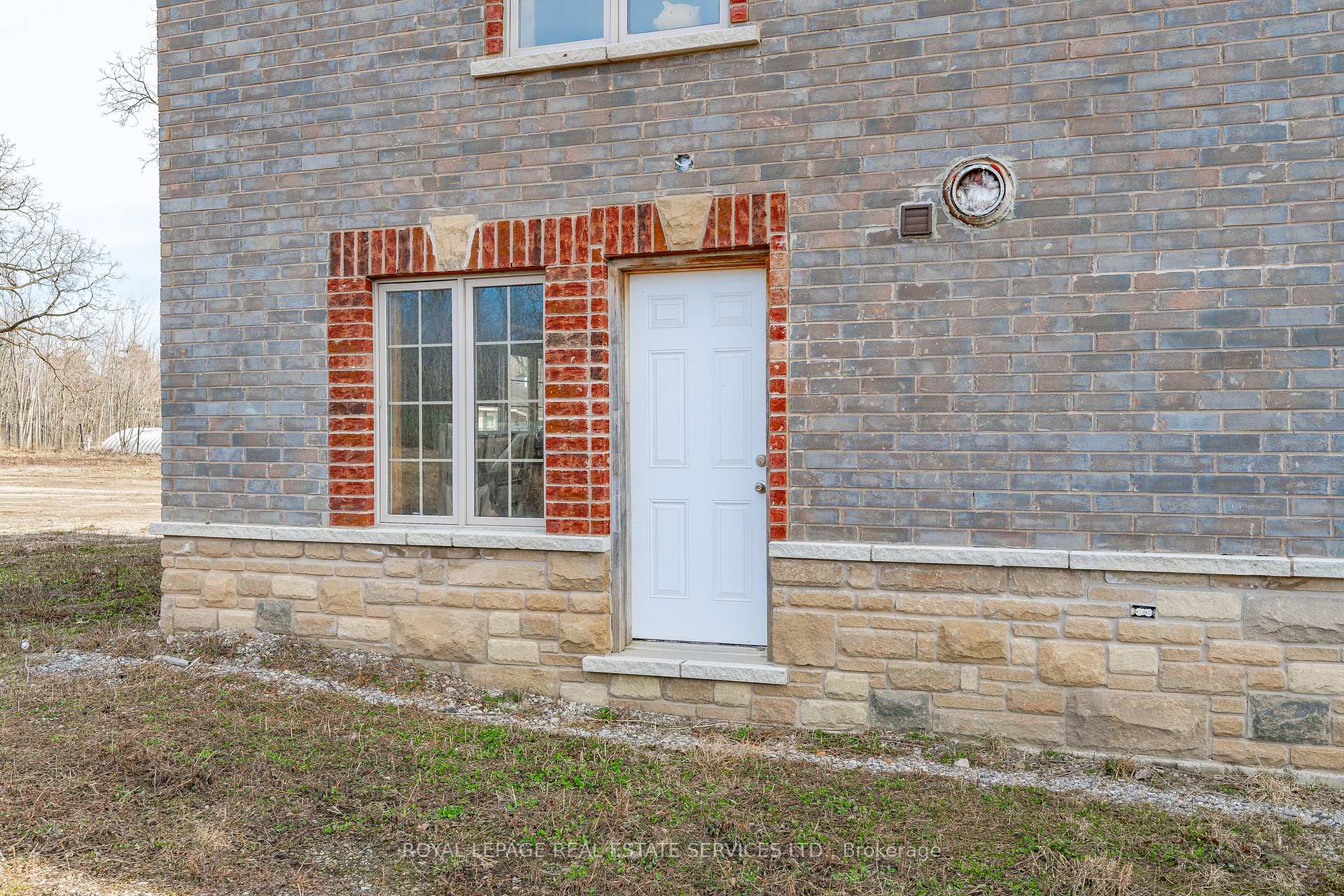 Photo 6 of 1268 Highway 6 N, Hamilton, Rural Flamborough — HOMEH