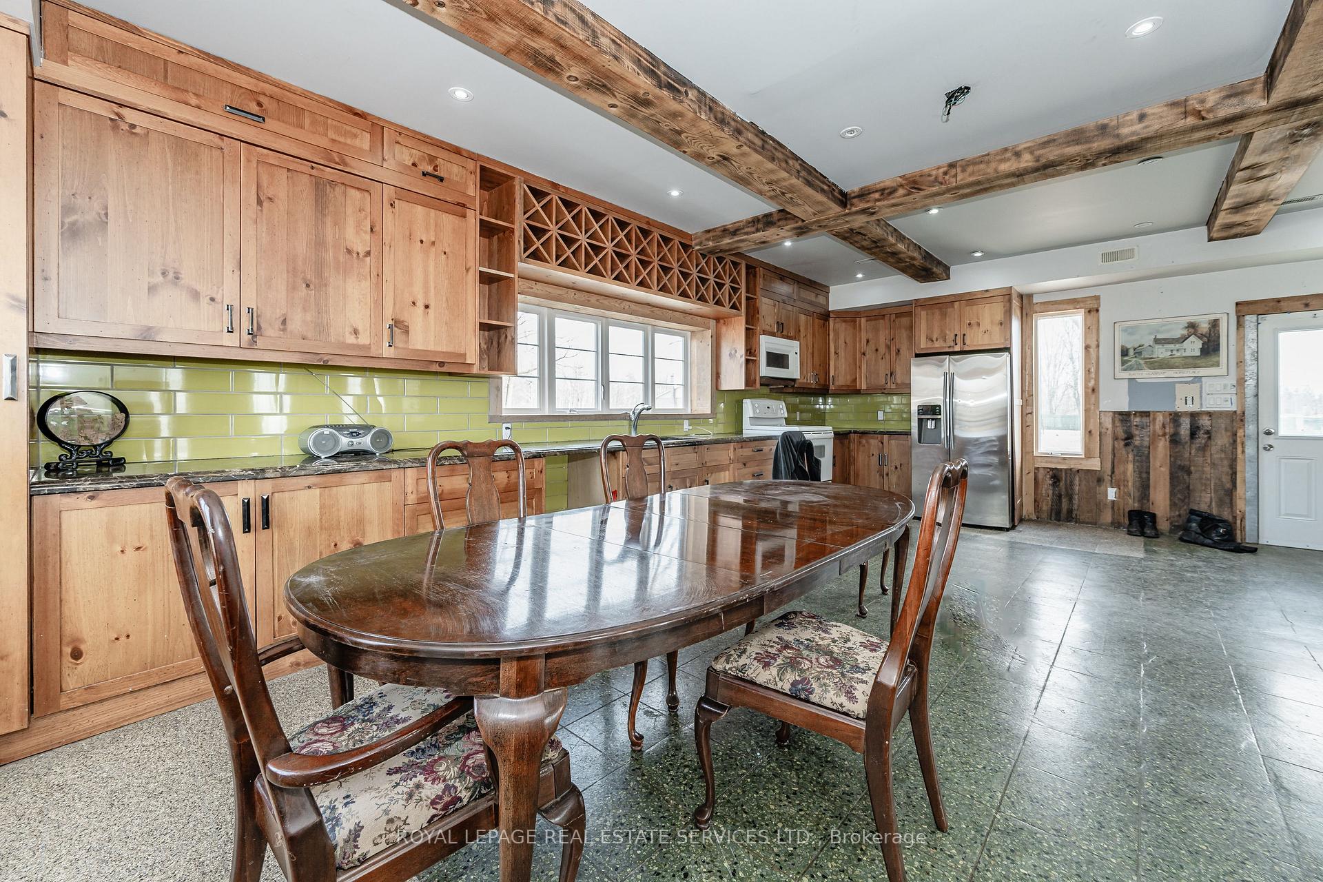 Photo 10 of 1268 Highway 6 N, Hamilton, Rural Flamborough — HOMEH