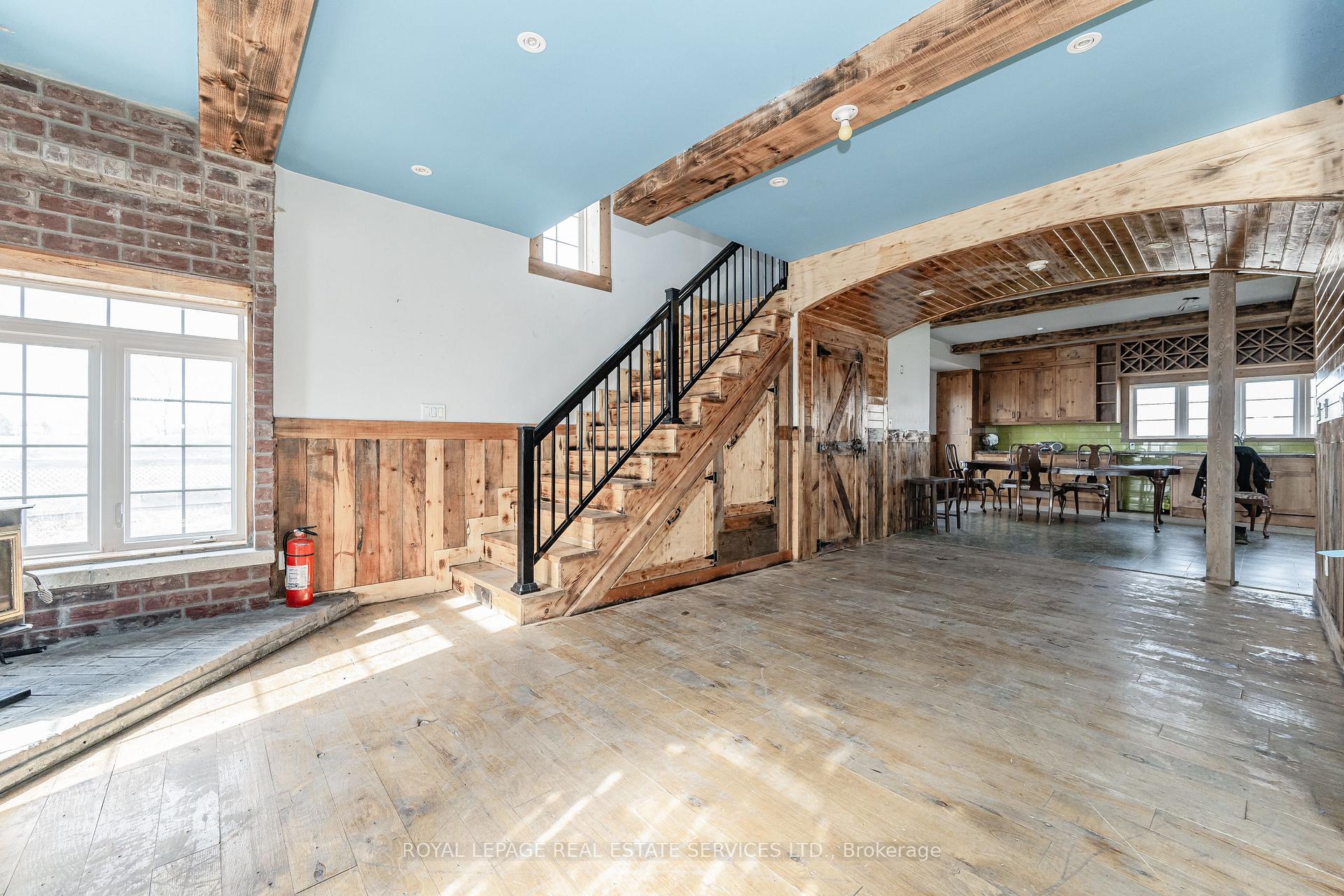 Photo 11 of 1268 Highway 6 N, Hamilton, Rural Flamborough — HOMEH