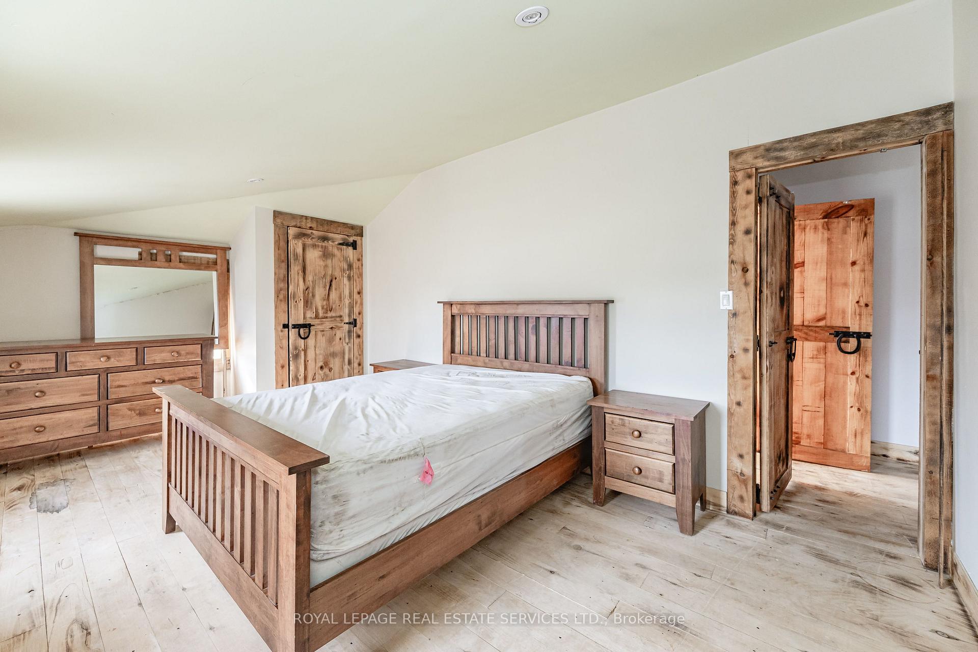 Photo 36 of 1268 Highway 6 N, Hamilton, Rural Flamborough — HOMEH