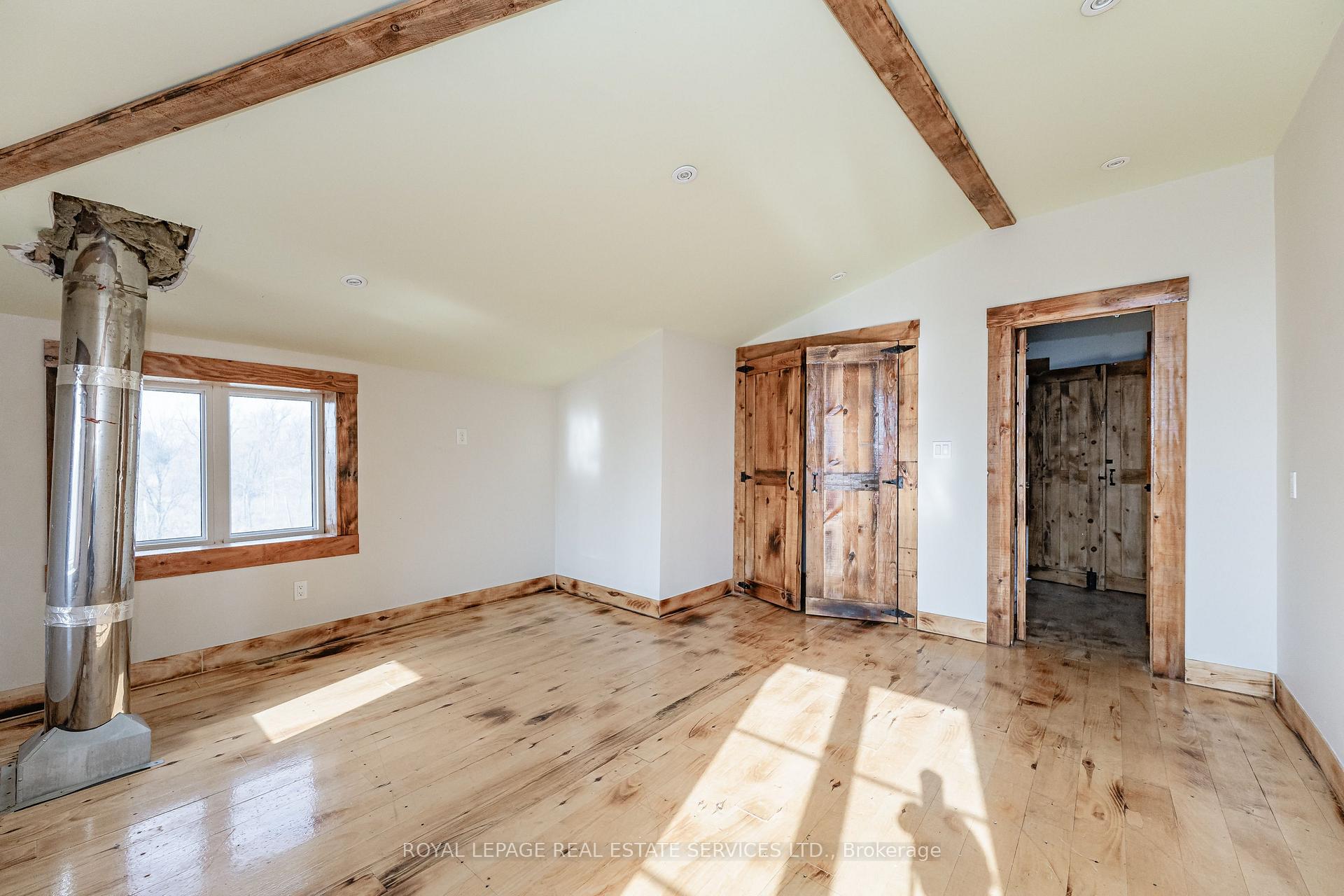 Photo 38 of 1268 Highway 6 N, Hamilton, Rural Flamborough — HOMEH