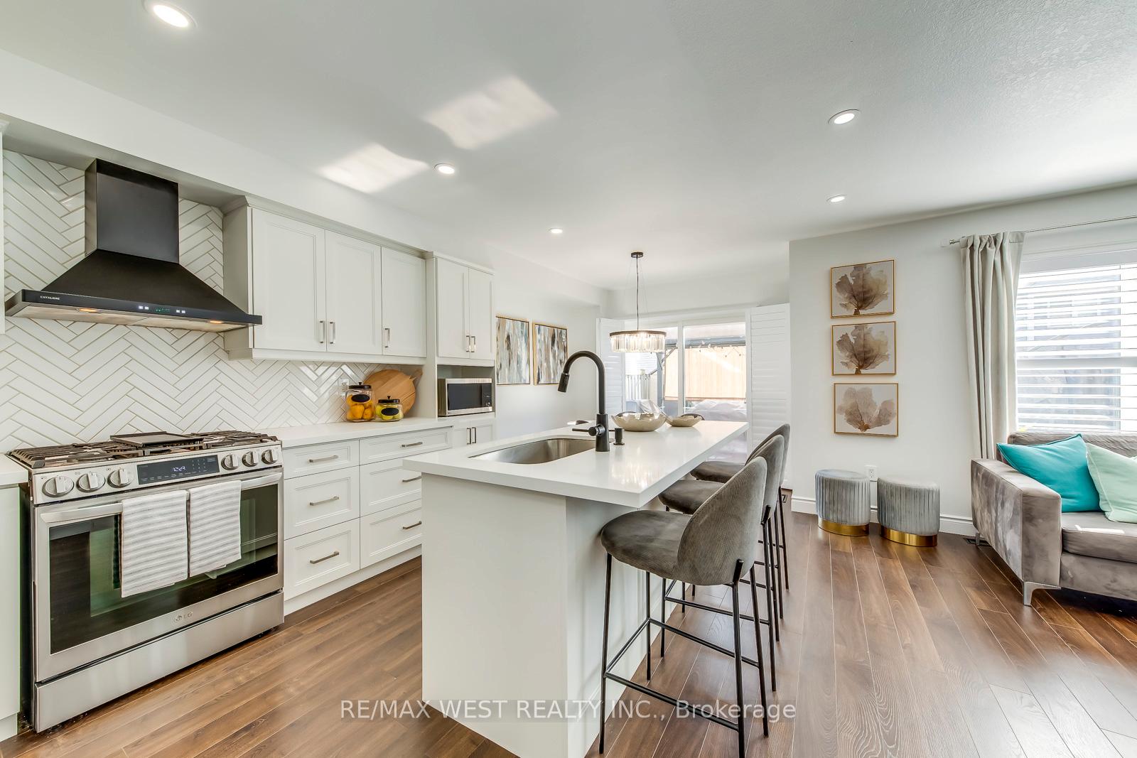 Photo 12 of 39 Gowland Drive, Hamilton, Binbrook — HOMEH