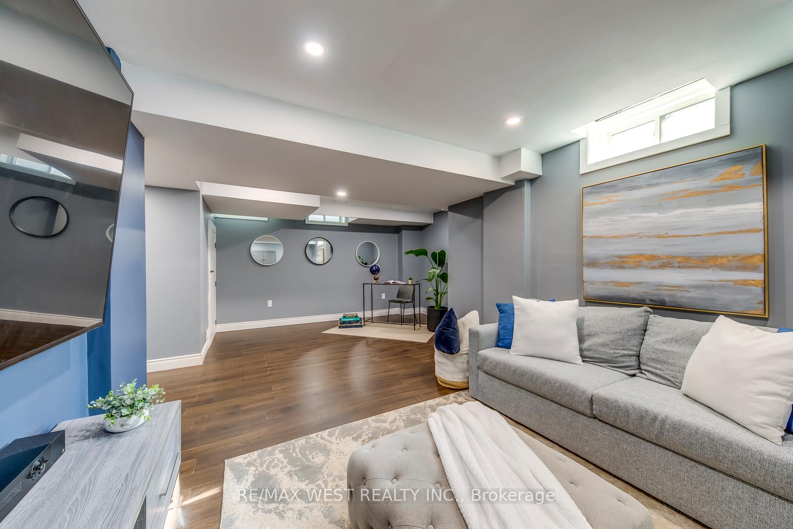 Photo 37 of 39 Gowland Drive, Hamilton, Binbrook — HOMEH