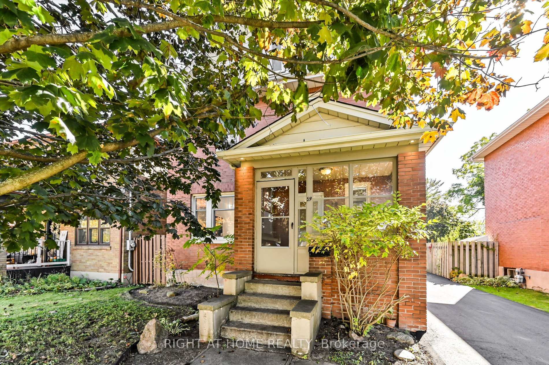 Photo 12 of 59 Greta Street, Oshawa, O'Neill — HOMEH