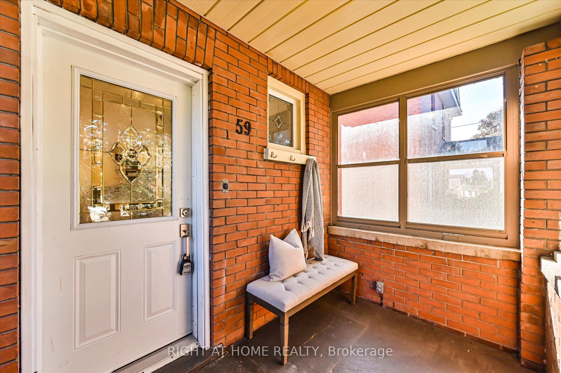Photo 5 of 59 Greta Street, Oshawa, O'Neill — HOMEH