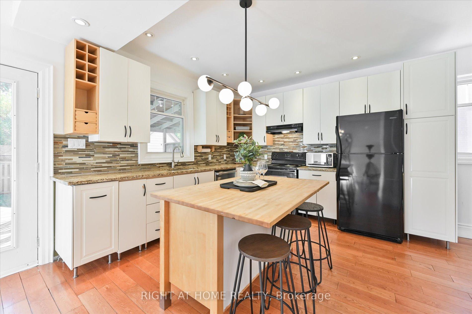 Photo 7 of 59 Greta Street, Oshawa, O'Neill — HOMEH
