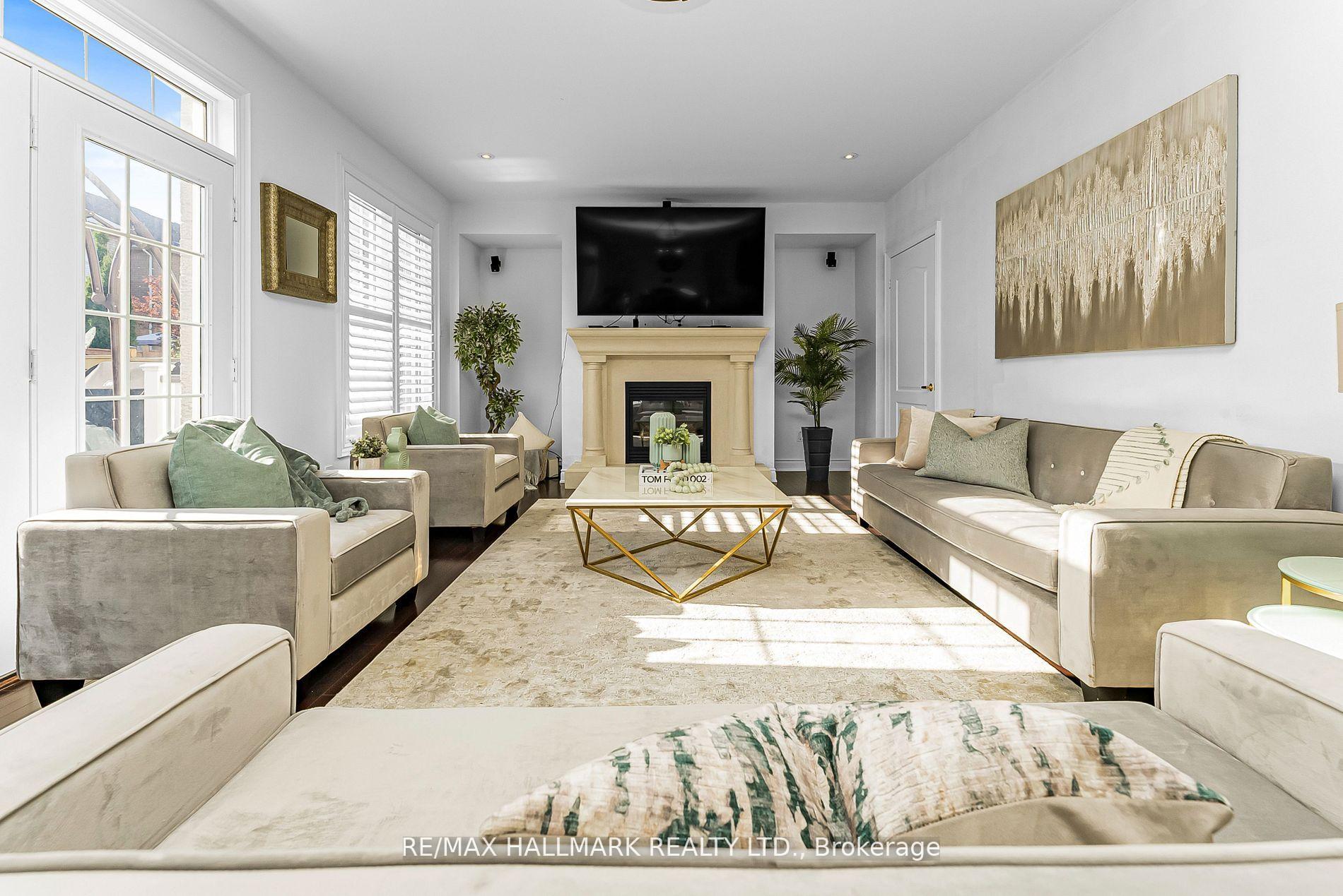 Photo 6 of 160 Smoothwater Terrace, Markham, Box Grove — HOMEH