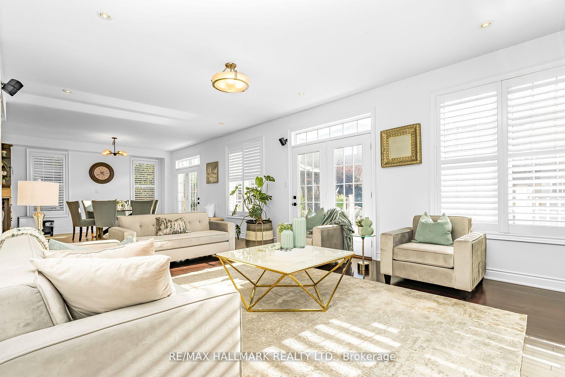 Photo 4 of 160 Smoothwater Terrace, Markham, Box Grove — HOMEH