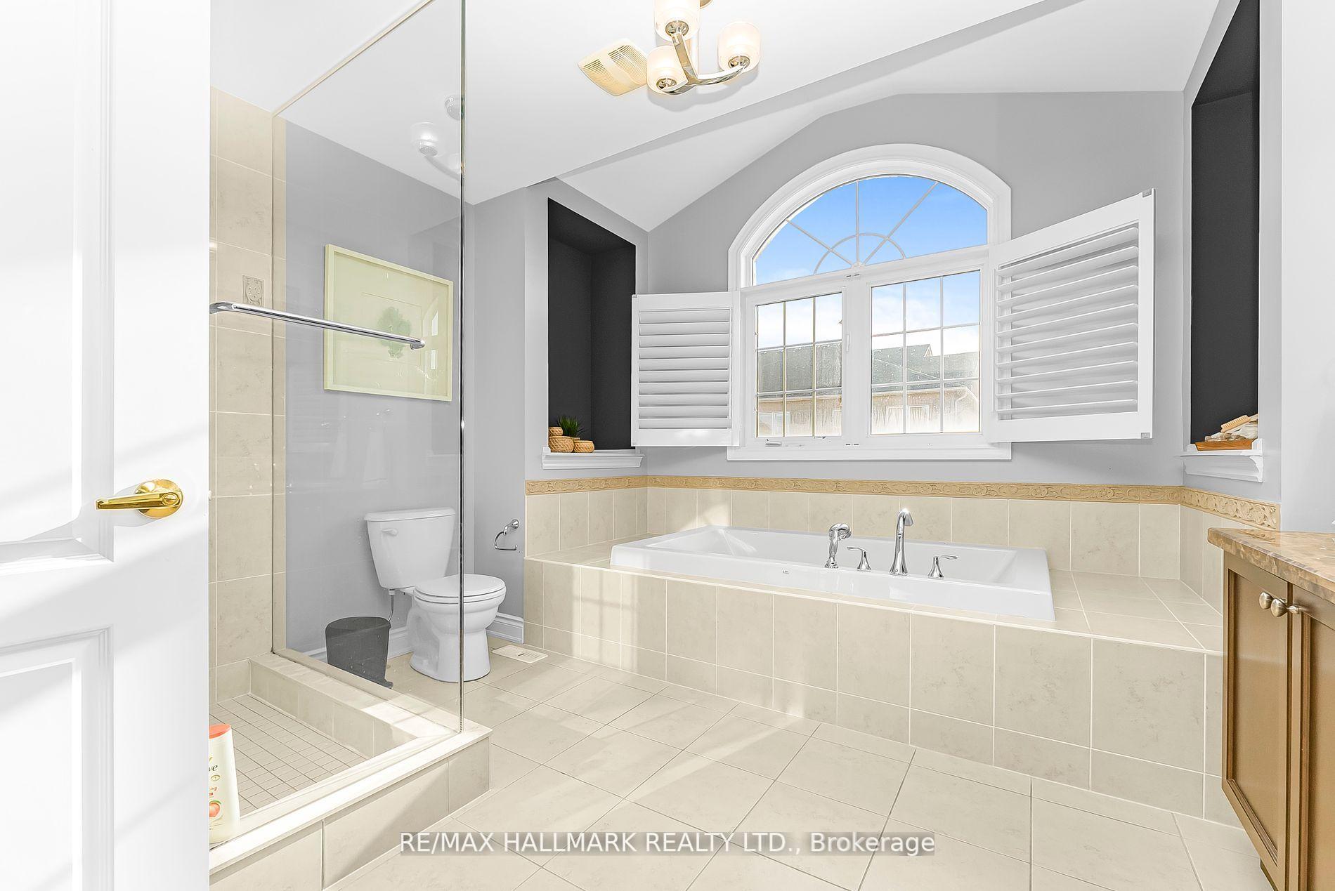 Photo 18 of 160 Smoothwater Terrace, Markham, Box Grove — HOMEH