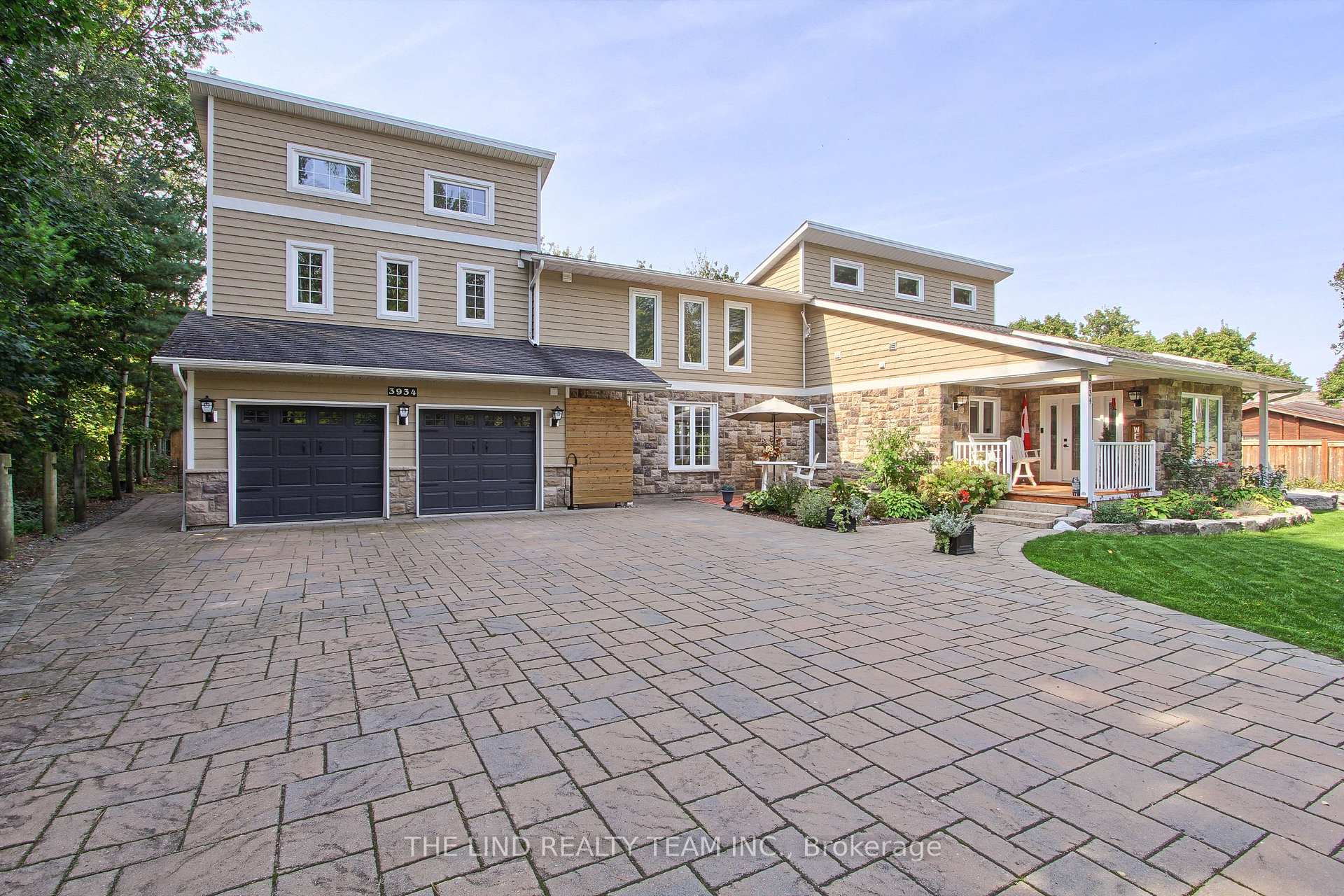 Front of 3934 Richview Road