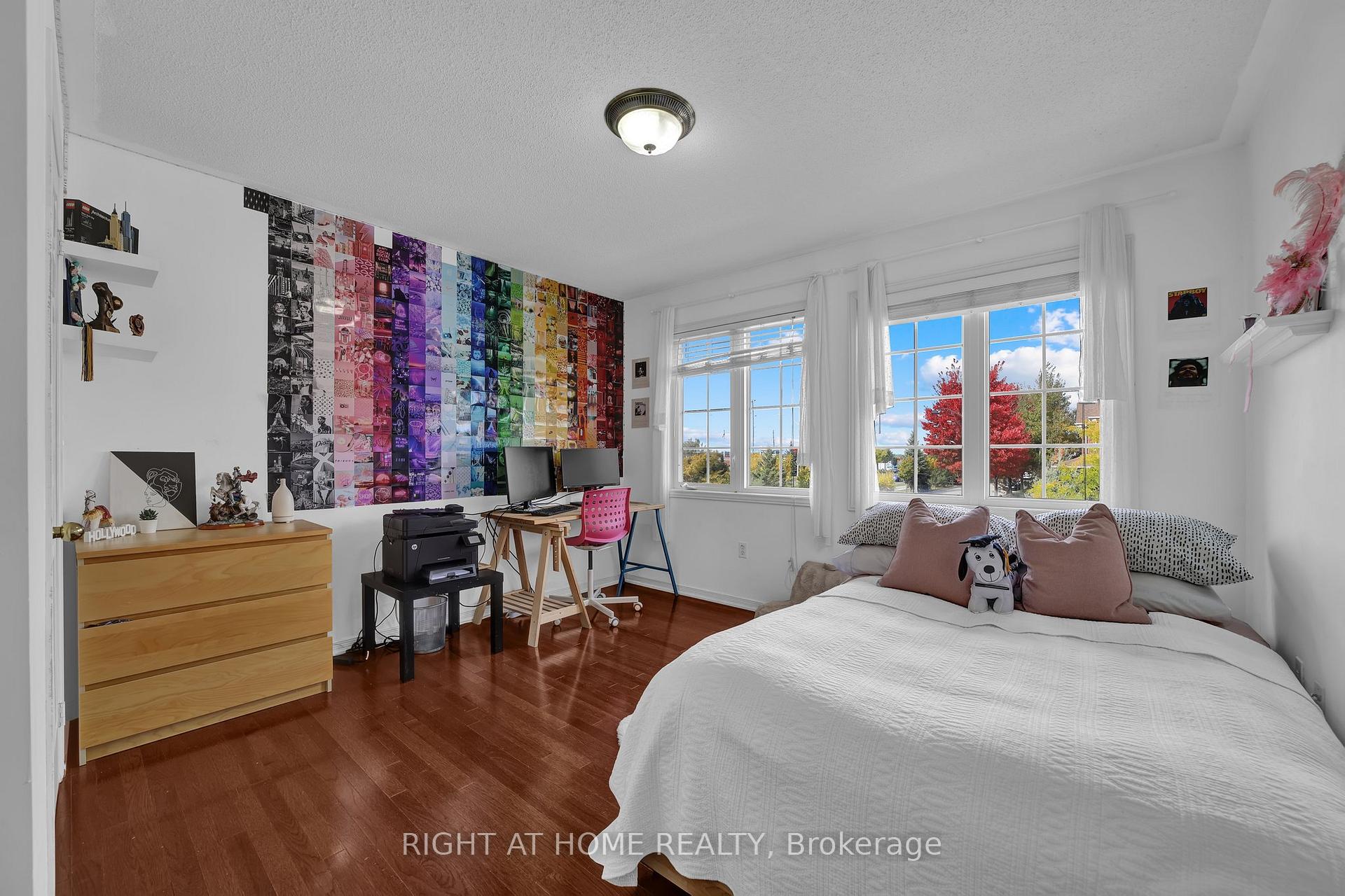 Photo 9 of 58 Starr Crescent, Aurora, Bayview Northeast — HOMEH