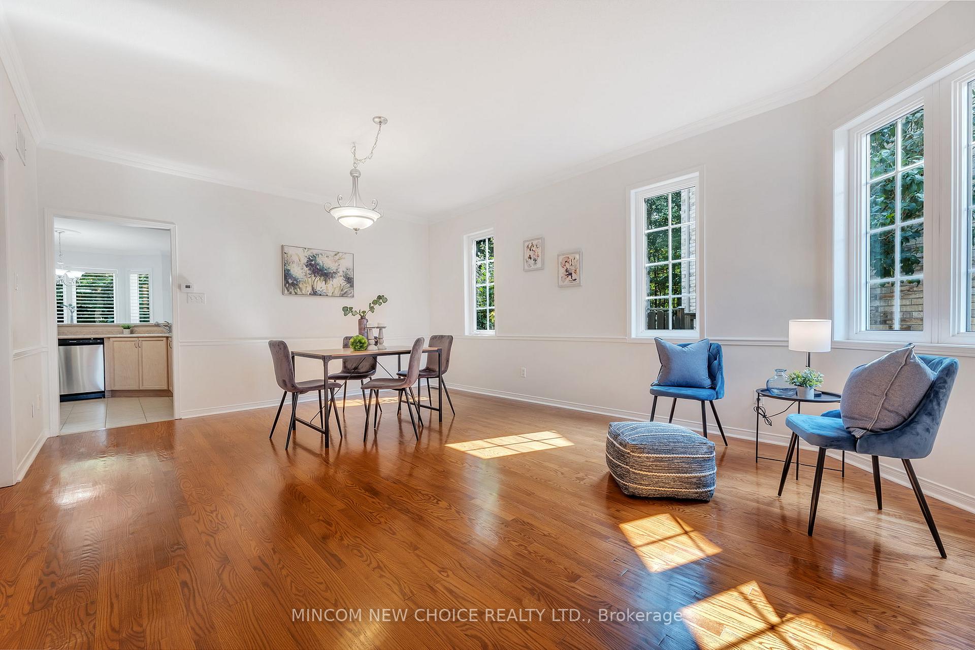 Photo 12 of 328 Mapleview Court, Pickering, Rouge Park — HOMEH