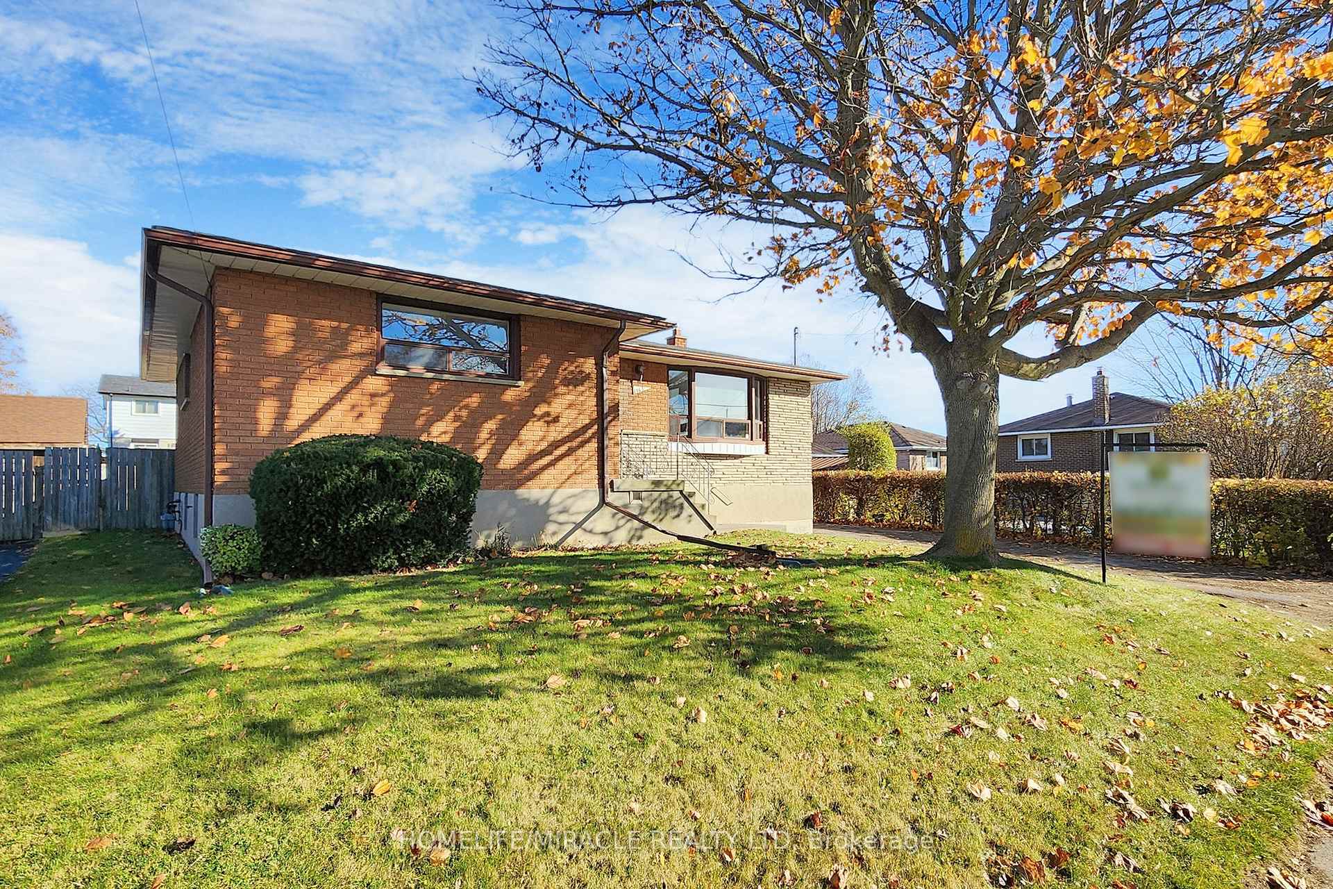 Photo 2 of 1363 Park Rd S, Oshawa, Lakeview — HOMEH