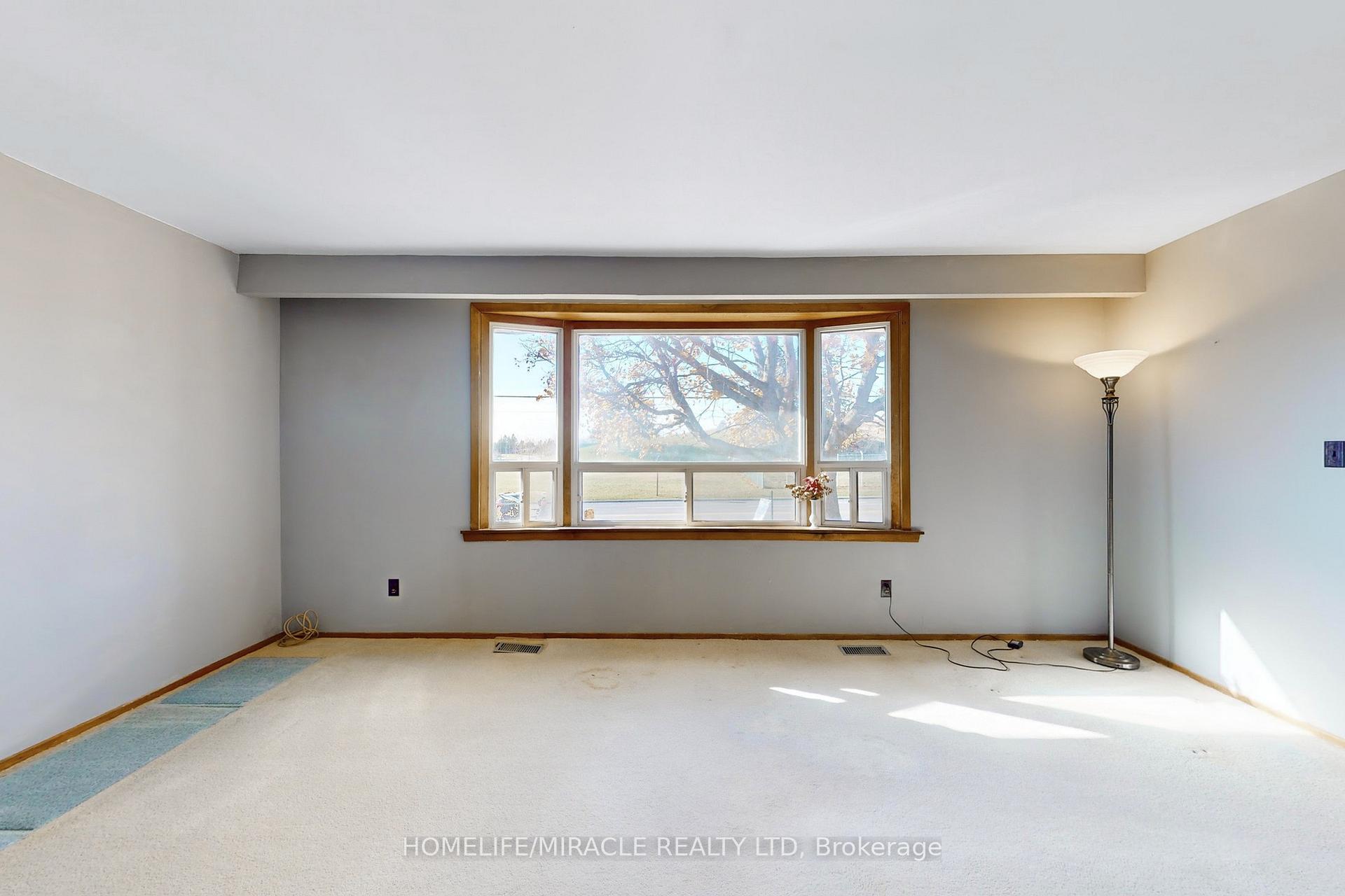 Photo 8 of 1363 Park Rd S, Oshawa, Lakeview — HOMEH