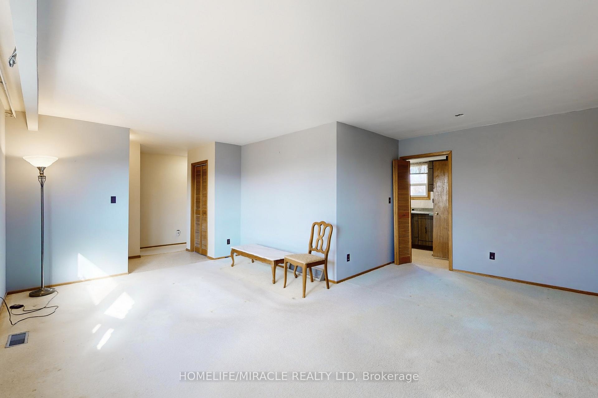 Photo 5 of 1363 Park Rd S, Oshawa, Lakeview — HOMEH