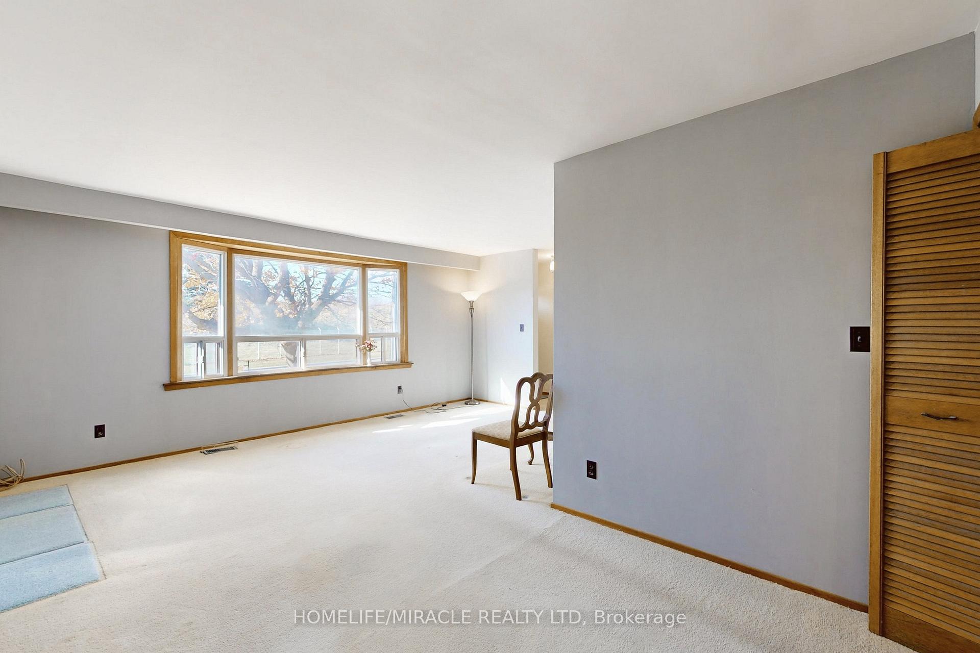 Photo 13 of 1363 Park Rd S, Oshawa, Lakeview — HOMEH