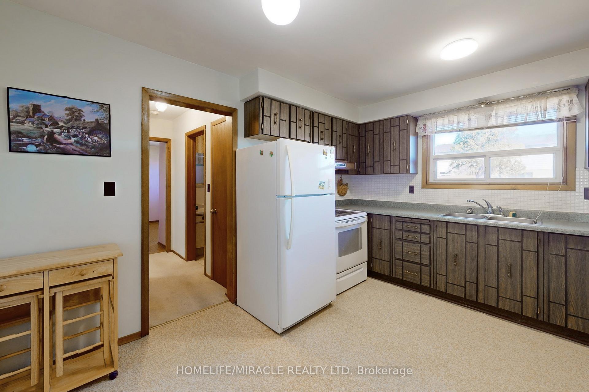 Photo 10 of 1363 Park Rd S, Oshawa, Lakeview — HOMEH