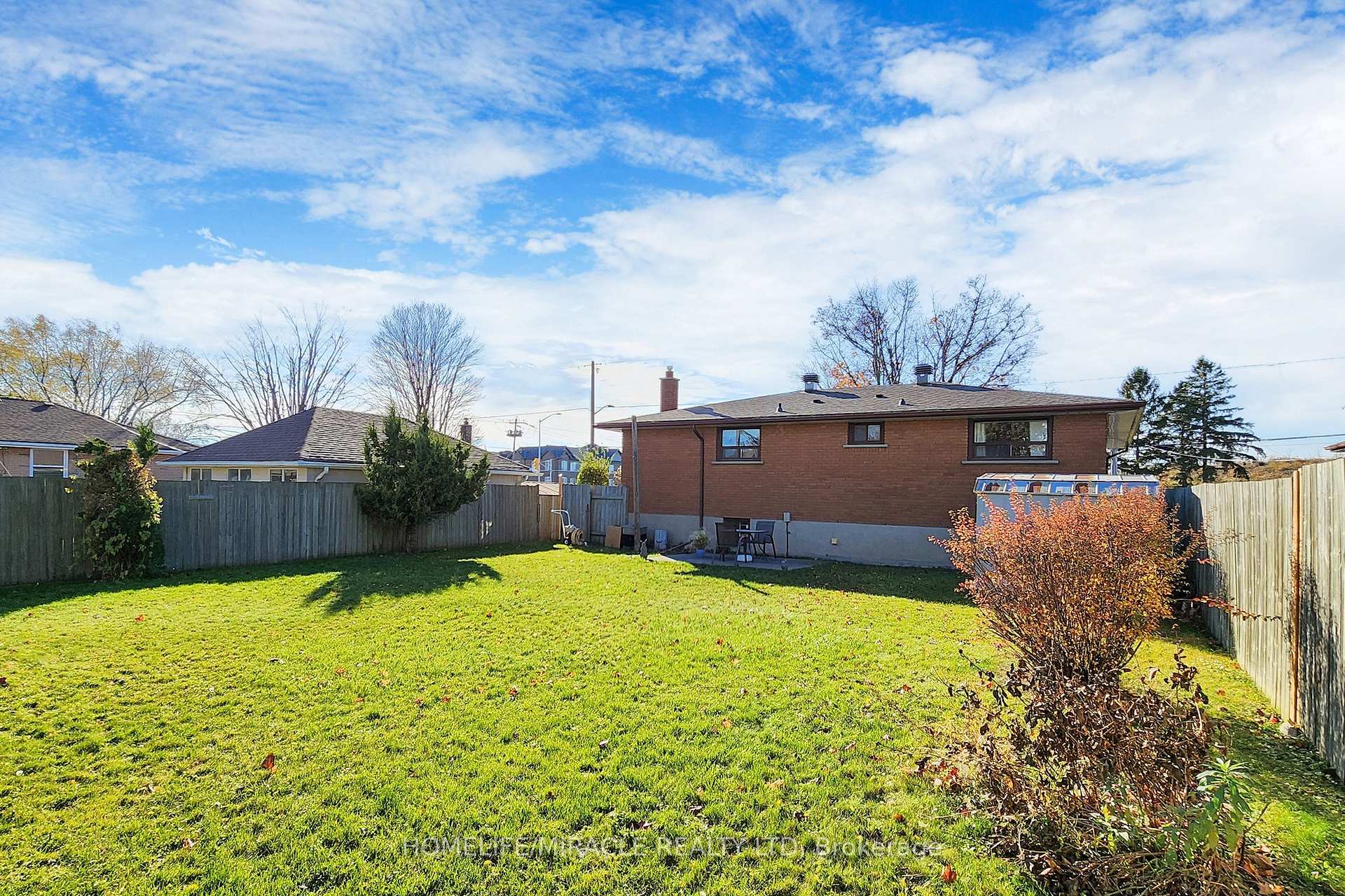 Photo 26 of 1363 Park Rd S, Oshawa, Lakeview — HOMEH