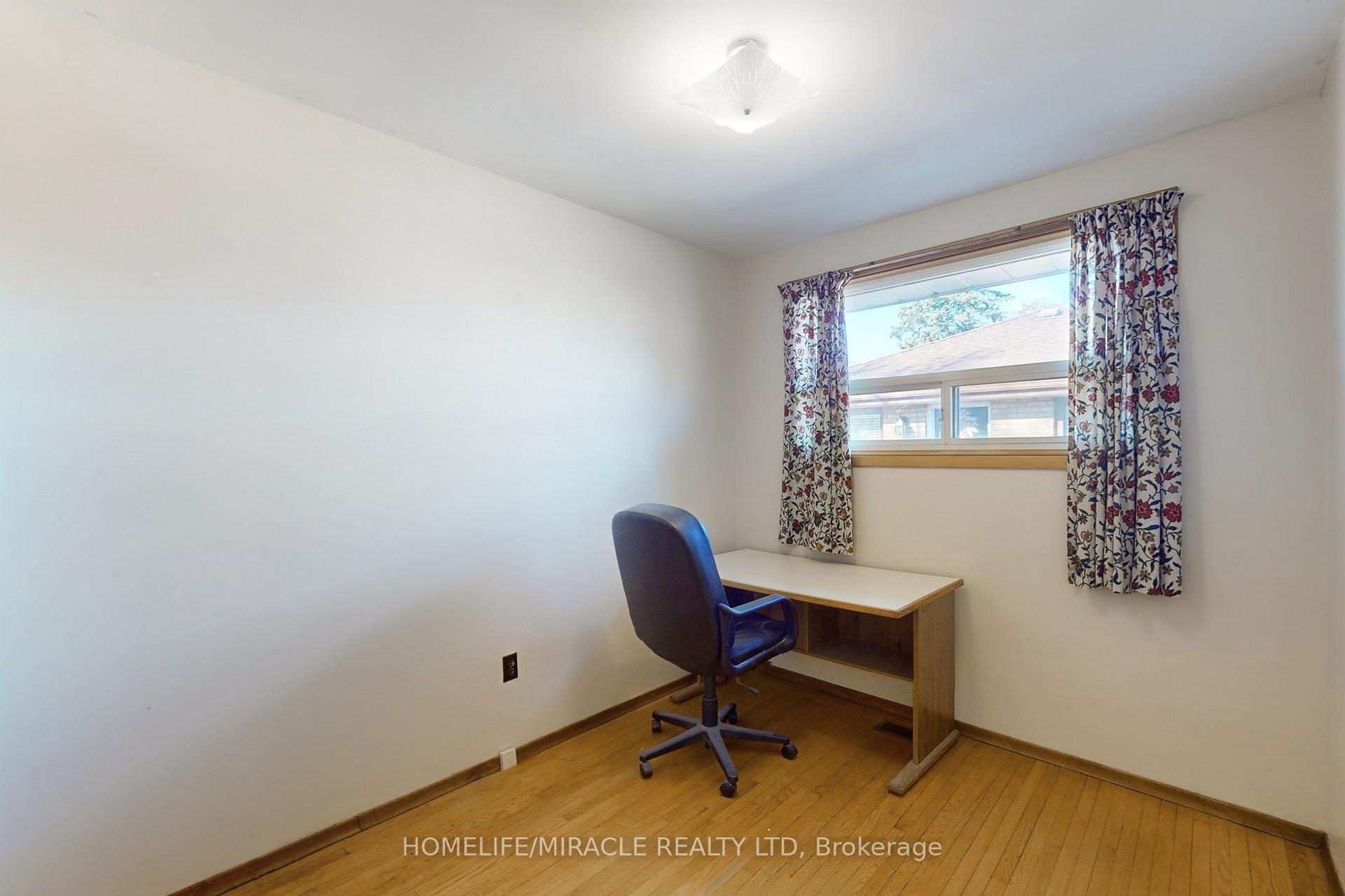 Photo 15 of 1363 Park Rd S, Oshawa, Lakeview — HOMEH