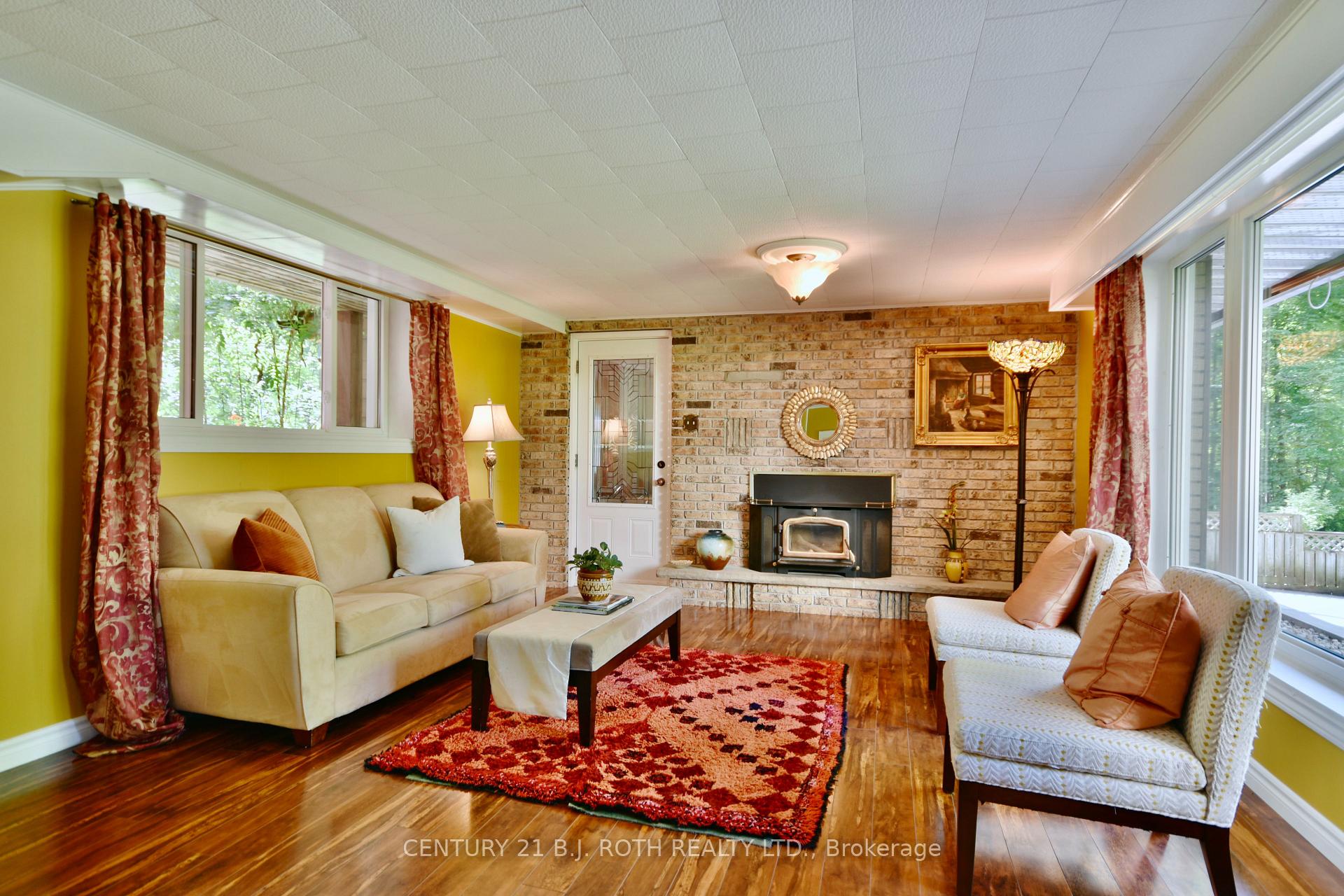 Photo 6 of 1359 St Vincent Street, Springwater, Midhurst — HOMEH