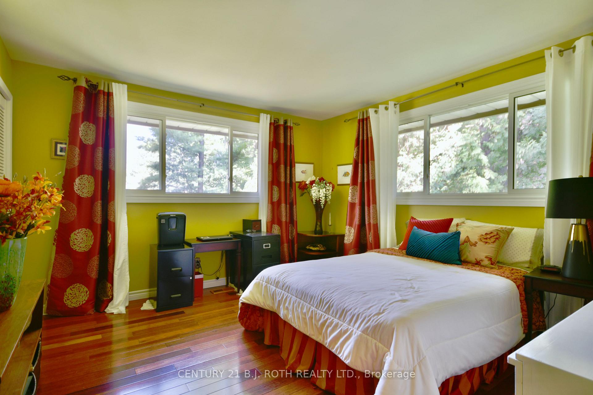 Photo 8 of 1359 St Vincent Street, Springwater, Midhurst — HOMEH