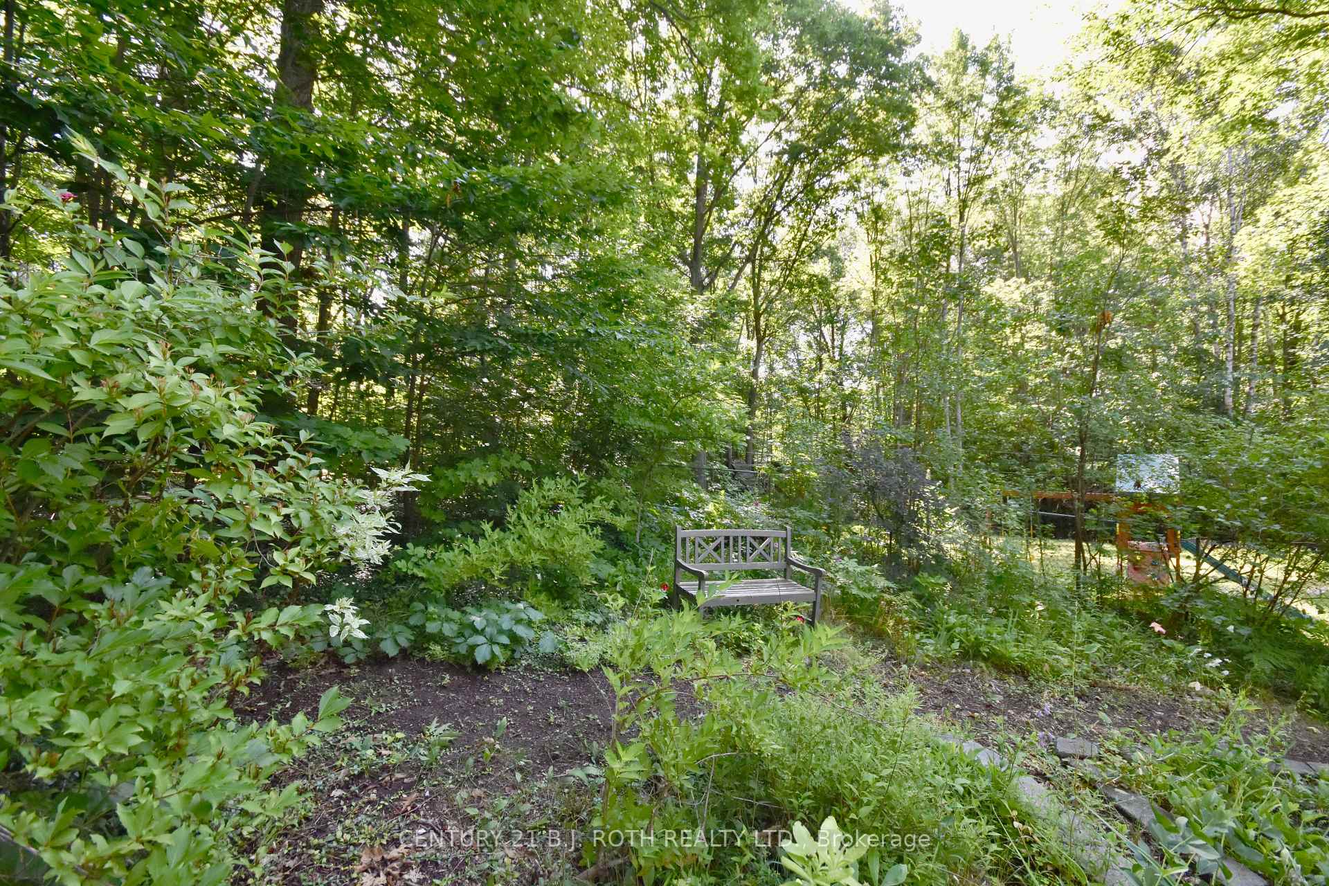 Photo 23 of 1359 St Vincent Street, Springwater, Midhurst — HOMEH