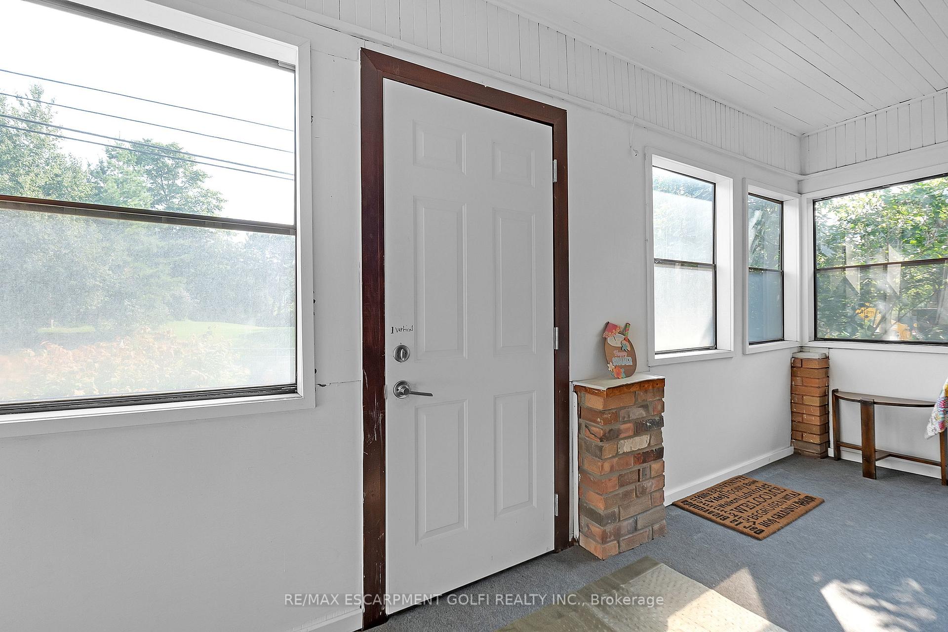 Photo 2 of 560 Aberdeen Avenue, Hamilton, Kirkendall — HOMEH