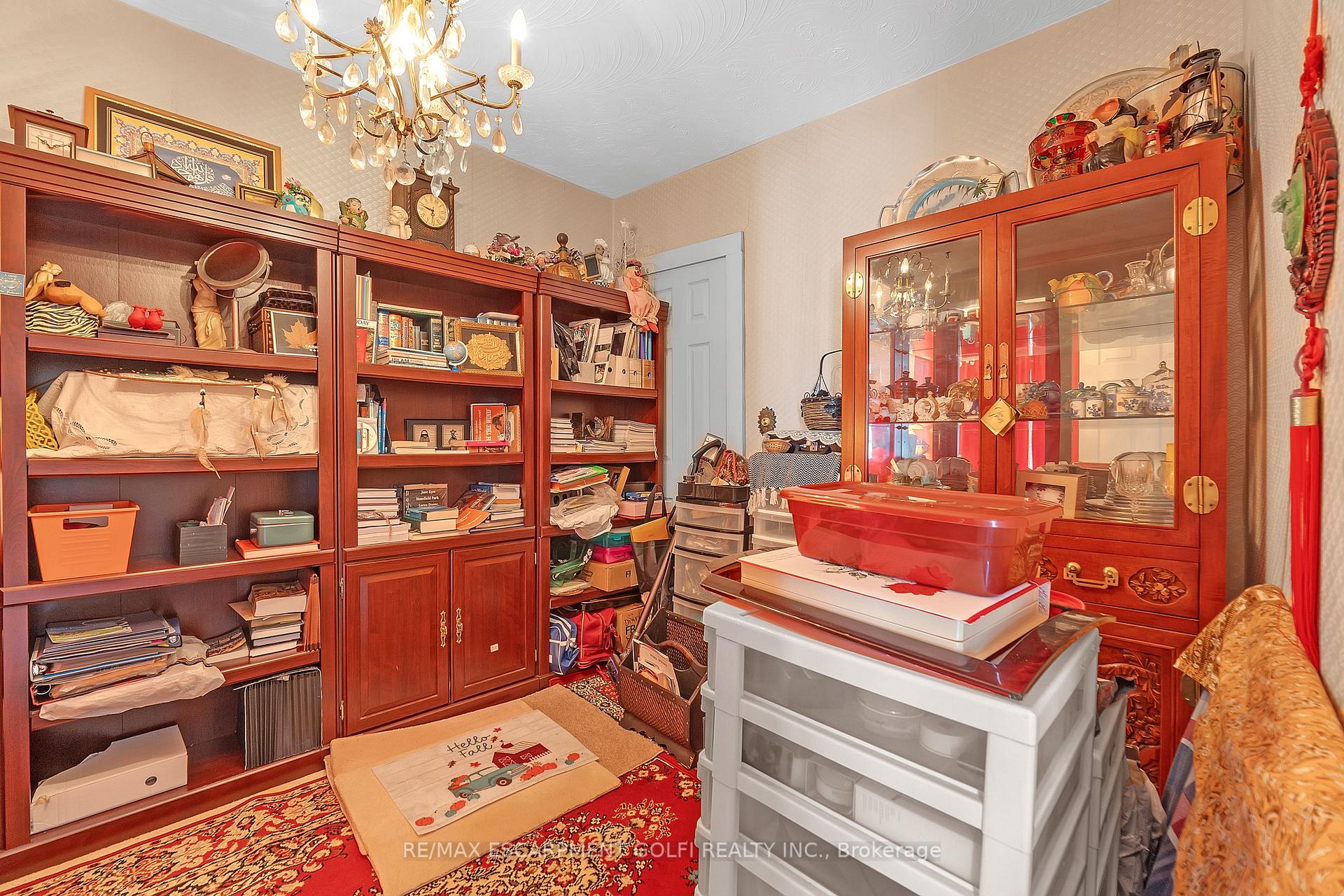Photo 16 of 560 Aberdeen Avenue, Hamilton, Kirkendall — HOMEH
