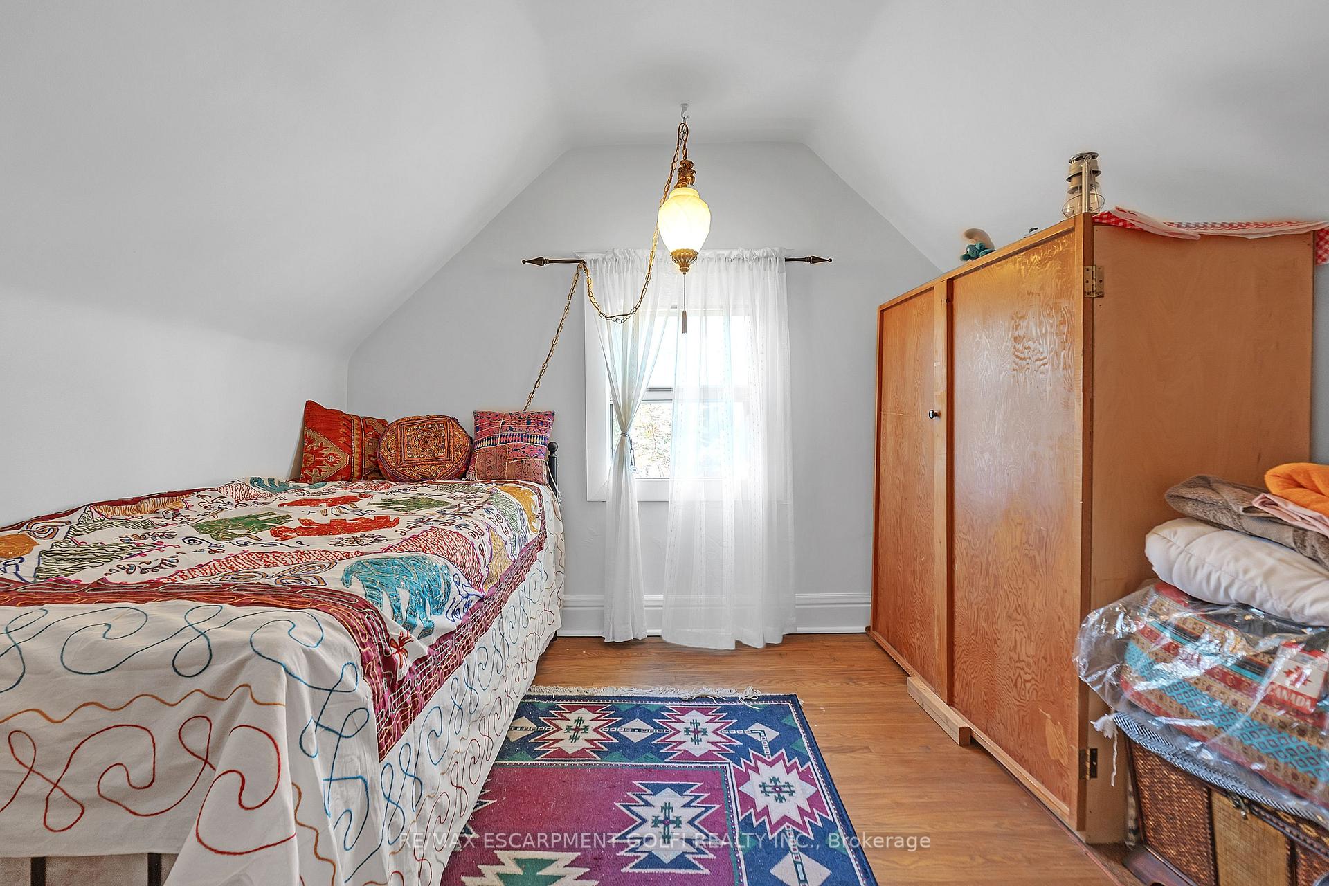 Photo 27 of 560 Aberdeen Avenue, Hamilton, Kirkendall — HOMEH