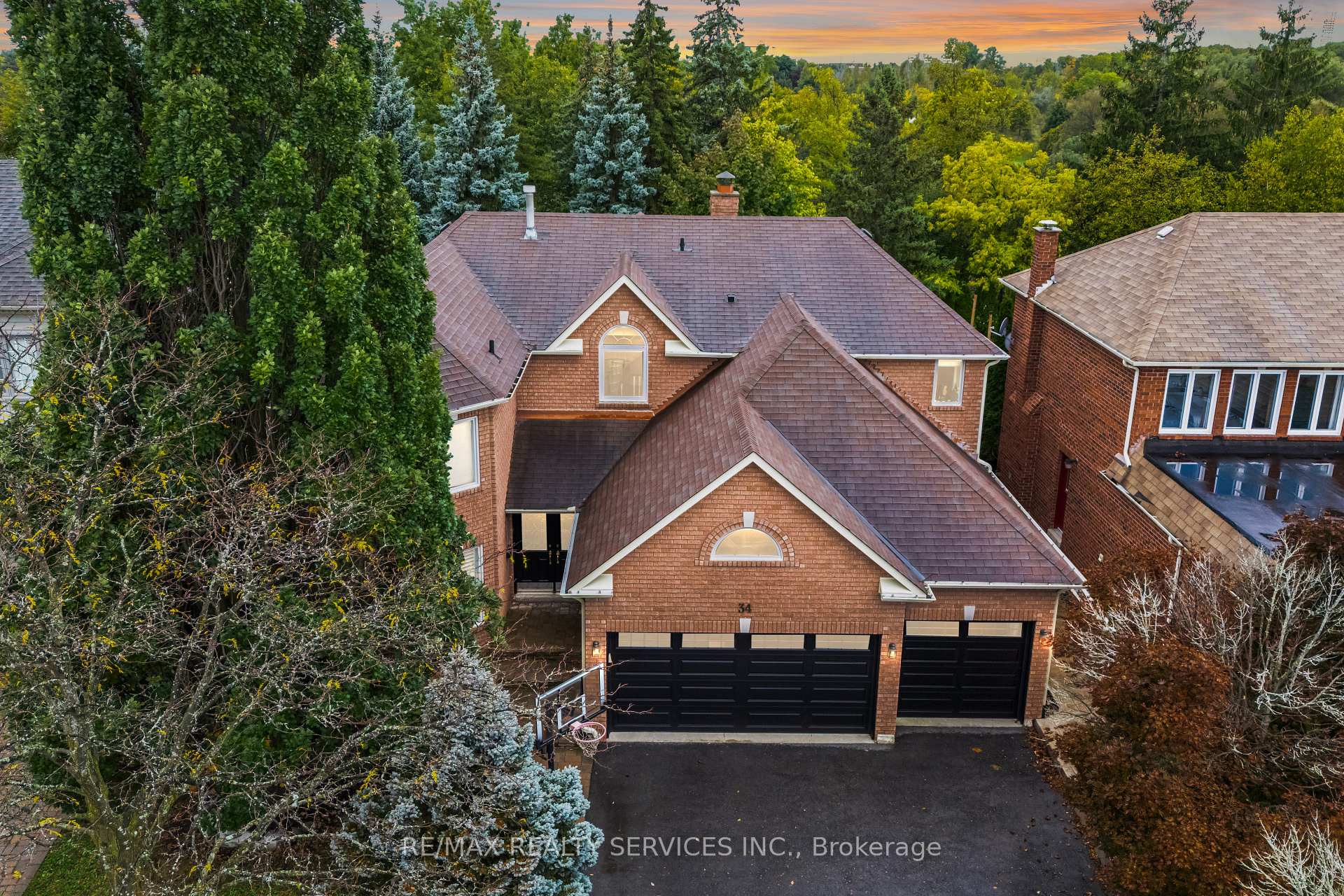 Photo 1 of 34 Casper Crescent, Brampton, Fletcher's Creek South — HOMEH